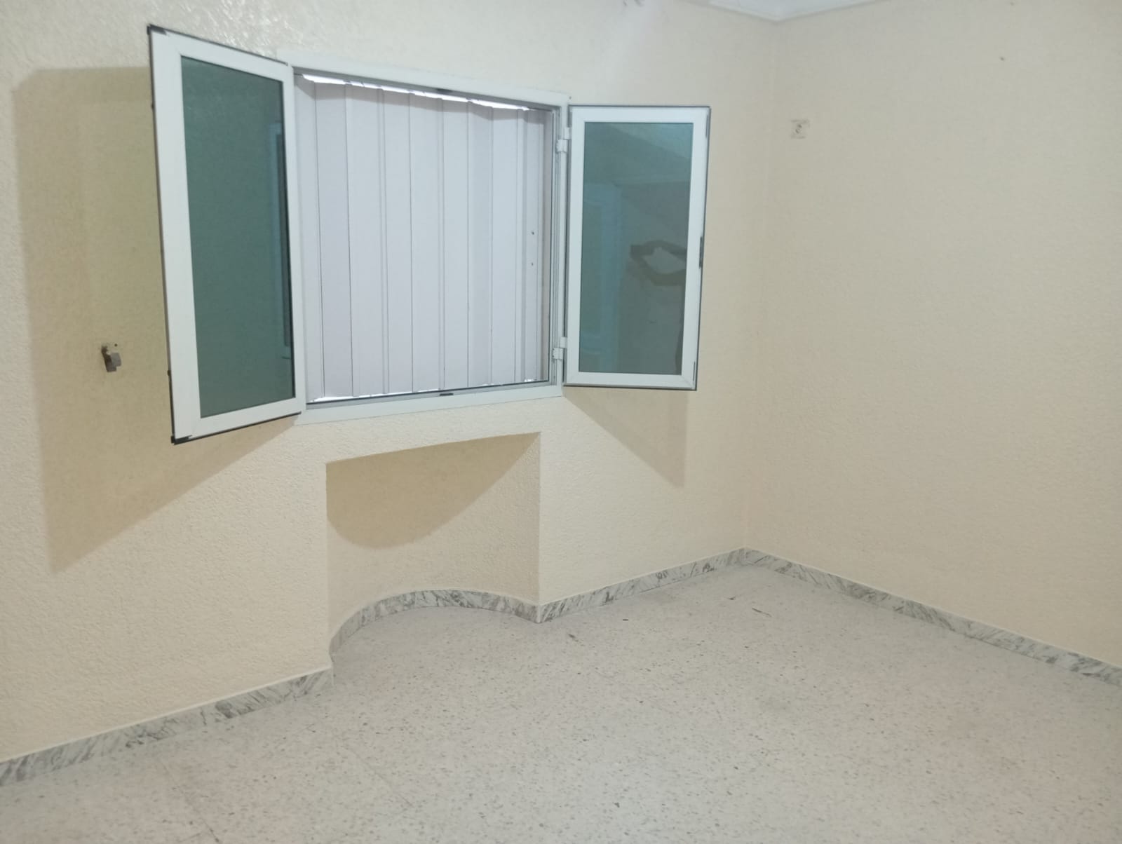 Cite El Khadra&nbsp;Cite Oplympique&nbsp;Location&nbsp;Appart. 3 pi�ces&nbsp;S plus 2 a la cit� olympique wb4477