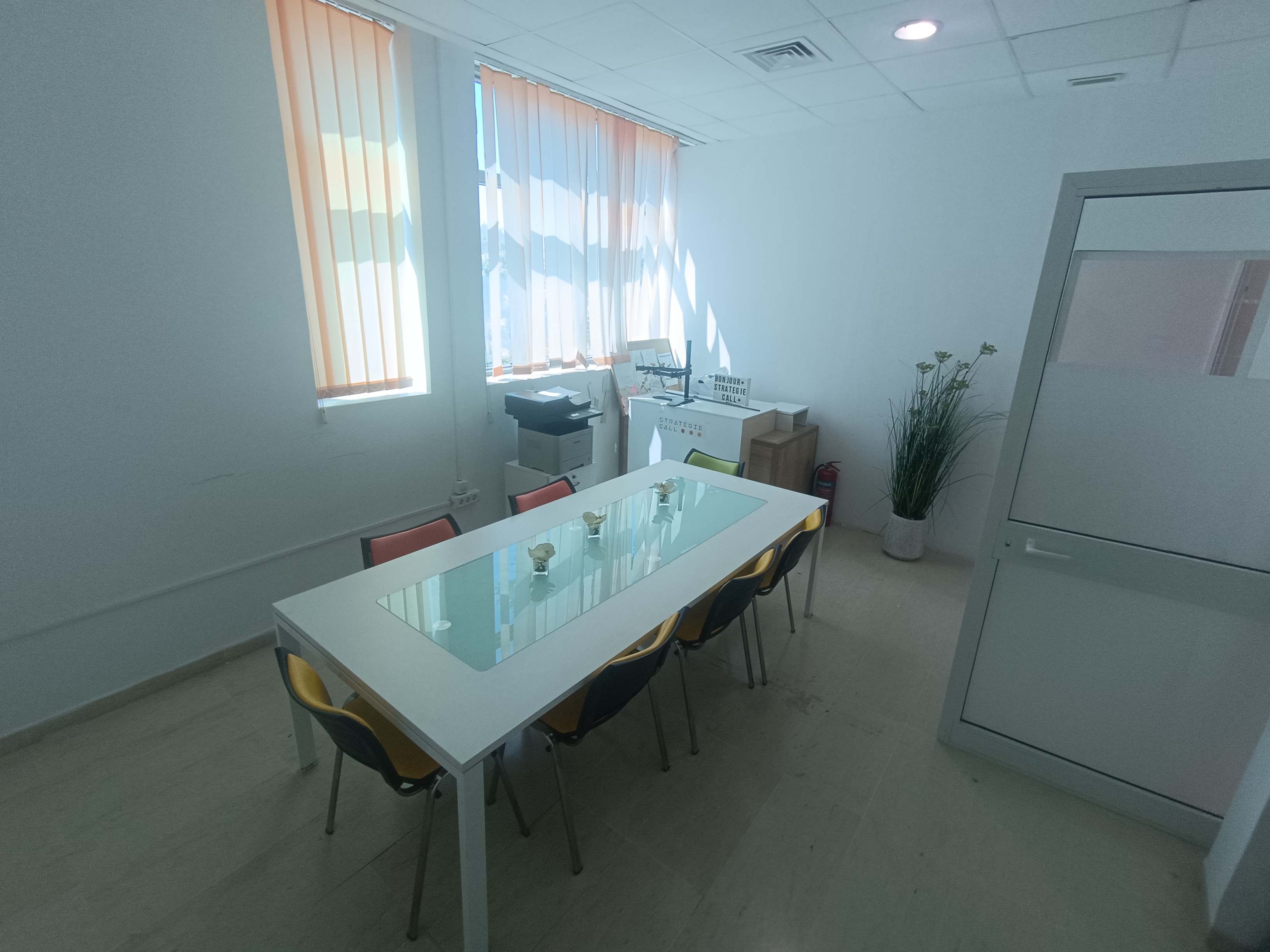 El Menzah&nbsp;Tunis Belvedere&nbsp;Bureaux & Commerces&nbsp;Bureau&nbsp;Open space avec terrasse privative