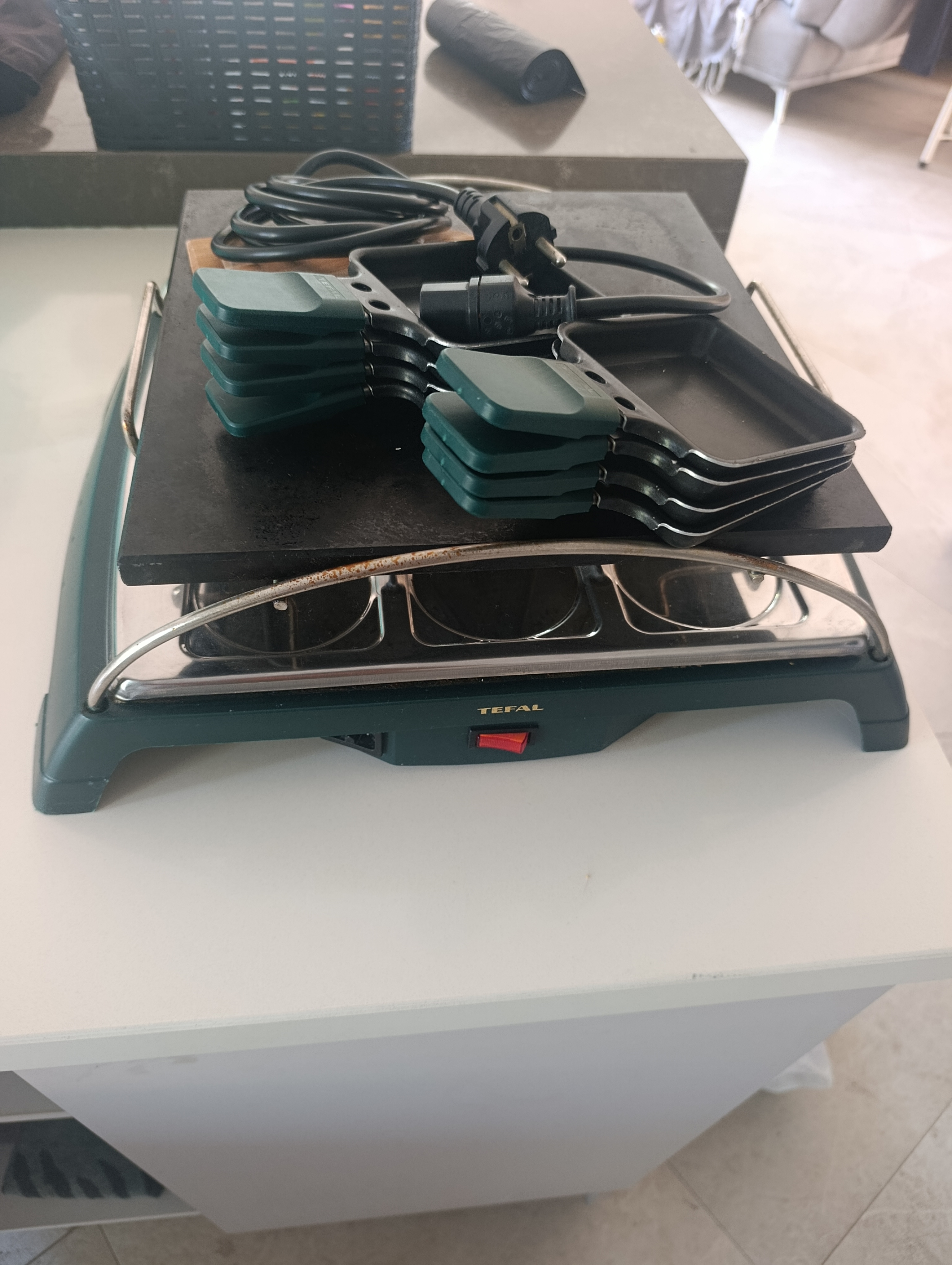El Menzah&nbsp;Mutuelle Ville&nbsp;Cuisini�re mixte&nbsp;Autre&nbsp;Raclette pour 10 personnes