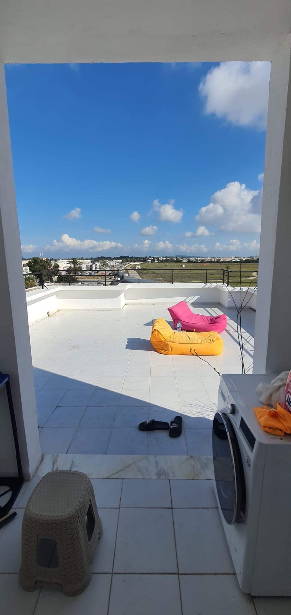 La Soukra&nbsp;La Soukra&nbsp;Location&nbsp;Appart. 3 pi�ces&nbsp;Penthouse luxueux disponible a partir du 1er aout