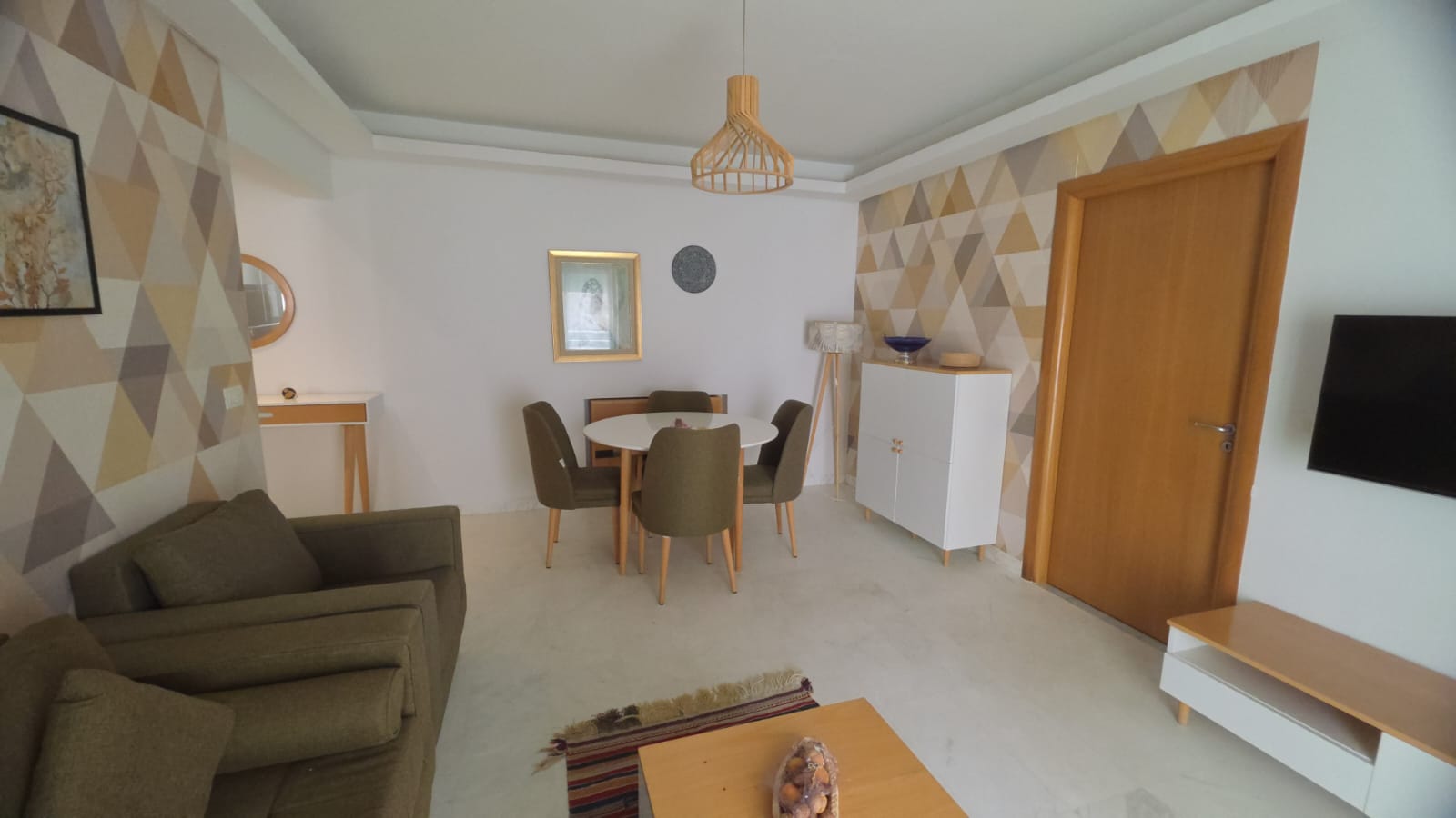 Ain Zaghouan&nbsp;Jardins de Carthage&nbsp;Location&nbsp;Appart. 2 pi�ces&nbsp;Al spacieux s1 meubl� au jardin de carthage
