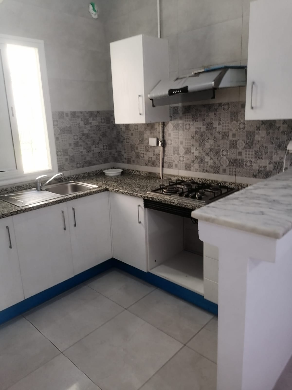La Marsa&nbsp;El Aouina&nbsp;Location&nbsp;Appart. 1 pi�ce&nbsp;Bel s1 rez de chauss� � l'aouina cit� elwahat
