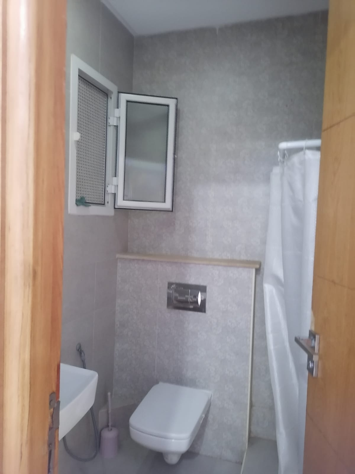 La Marsa&nbsp;El Aouina&nbsp;Location&nbsp;Appart. 1 pi�ce&nbsp;Bel s1 rez de chauss� � l'aouina cit� elwahat