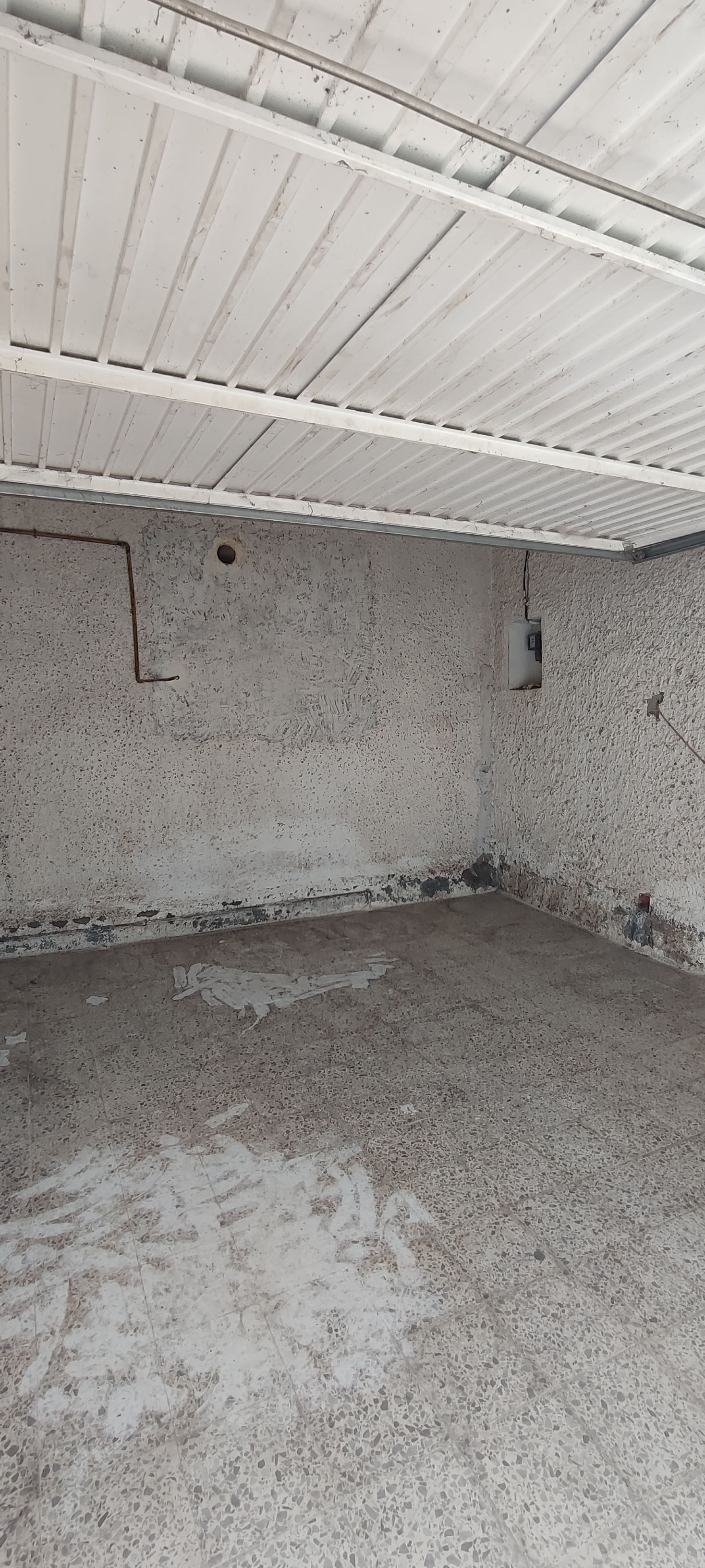 La Marsa&nbsp;El Aouina&nbsp;Bureaux & Commerces&nbsp;Autre&nbsp;D�p�t � l'aouina