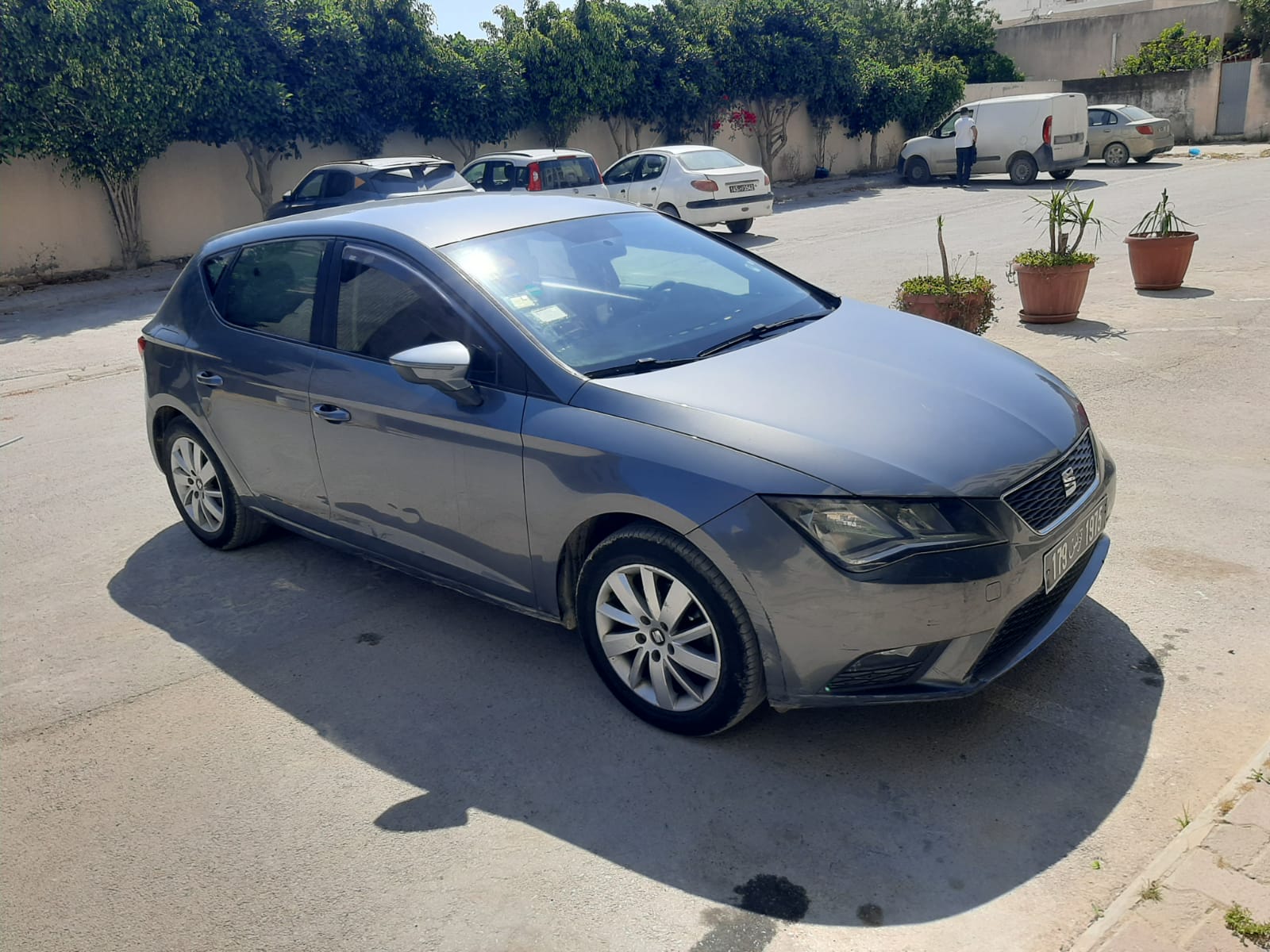 La Soukra&nbsp;Cite Hedi Nouira&nbsp;Seat&nbsp;Leon&nbsp;Seat leon  1�re main
