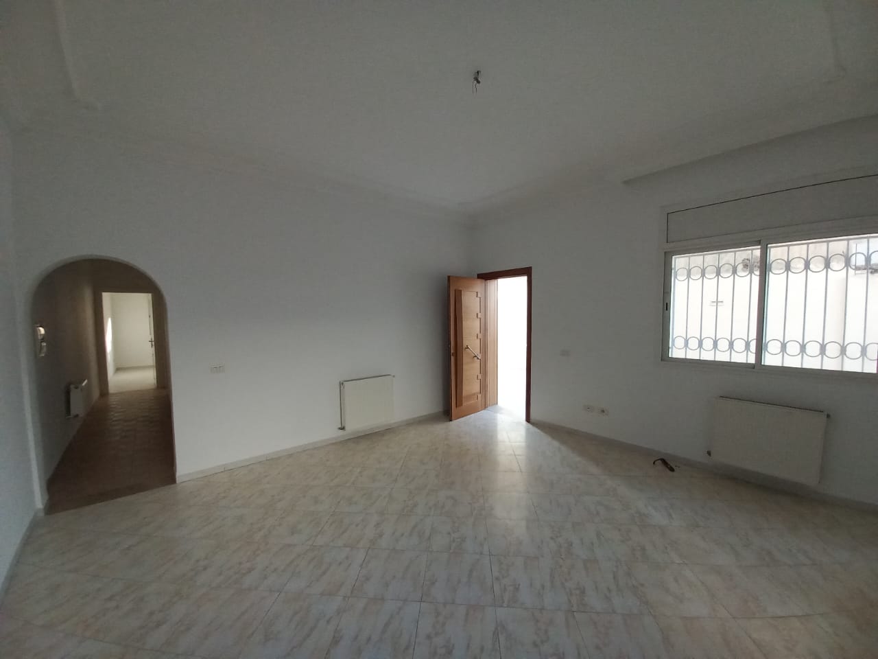 La Soukra&nbsp;La Soukra&nbsp;Location&nbsp;Appart. 2 pi�ces&nbsp;Appartement s 1 avec garage � la soukra