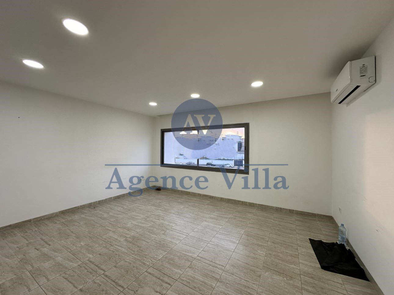 La Marsa&nbsp;Berge Du Lac&nbsp;Location&nbsp;Appart. 2 pi�ces&nbsp;Un bureau s1 au lac 3 zone industrielle le kram