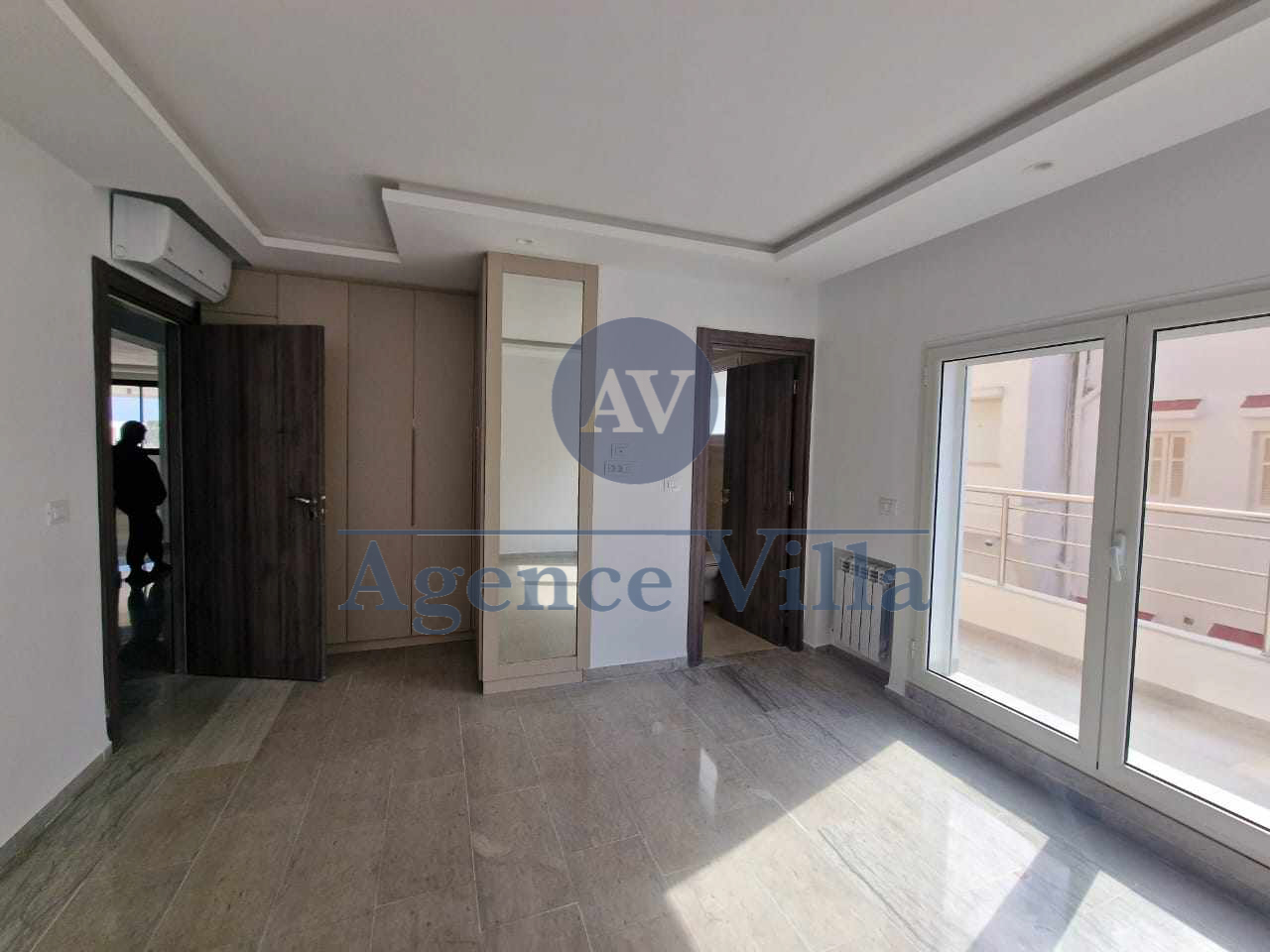 Carthage&nbsp;Salambo&nbsp;Location&nbsp;Appart. 4 pi�ces&nbsp;Appartement s3 avec terrasse et vue sur mer