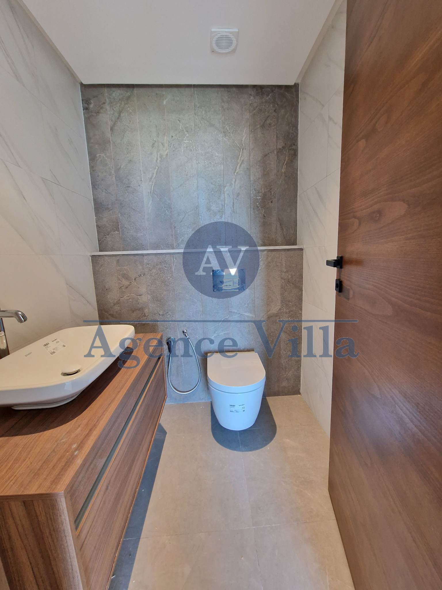 Ain Zaghouan&nbsp;Jardins de Carthage&nbsp;Location&nbsp;Appart. 2 pi�ces&nbsp;Appartement s1 neuf aux jardins de carthage