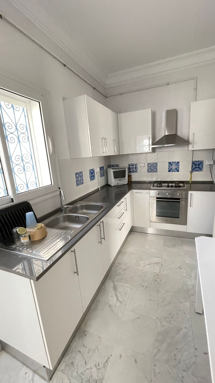 Monastir&nbsp;Monastir&nbsp;Location&nbsp;Appart. 2 pi�ces&nbsp;Magnifique appartement au dexi�me zonz touristique