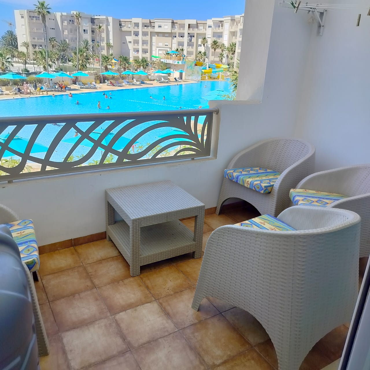 Monastir&nbsp;Monastir&nbsp;Location&nbsp;Appart. 2 pi�ces&nbsp;Appartement avec piscine a l'eau de mer