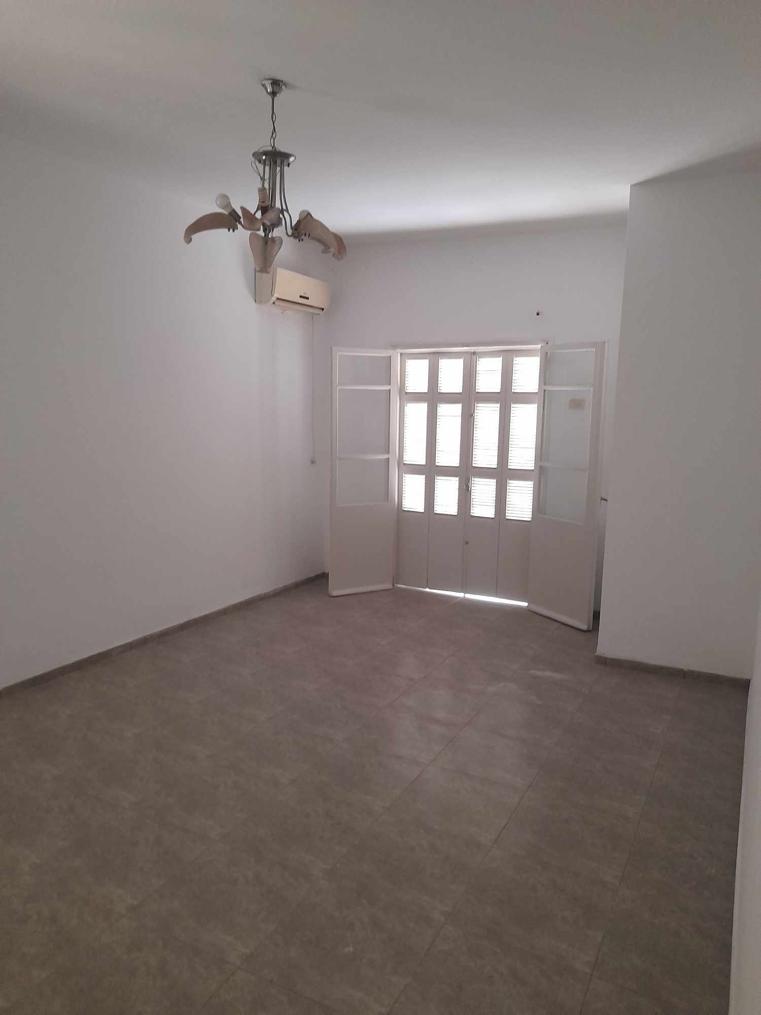 Sfax Ville&nbsp;El Bousten&nbsp;Location&nbsp;Appart. 3 pi�ces&nbsp;Appartement 3 pi�ces