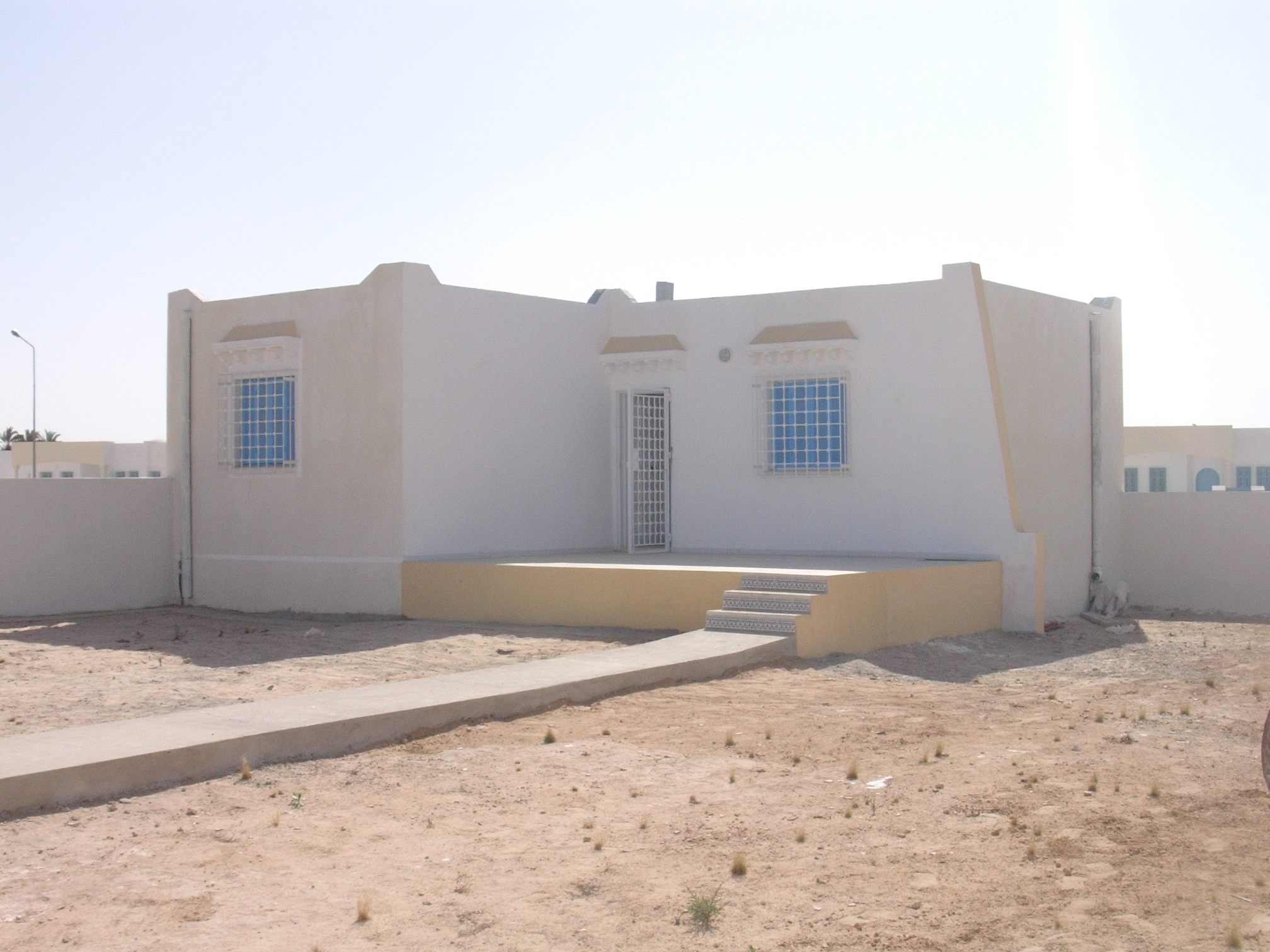 Djerba - Midoun&nbsp;Zone Hoteliere&nbsp;Location&nbsp;Surfaces&nbsp;Usage bureautique sur boulevard principal
