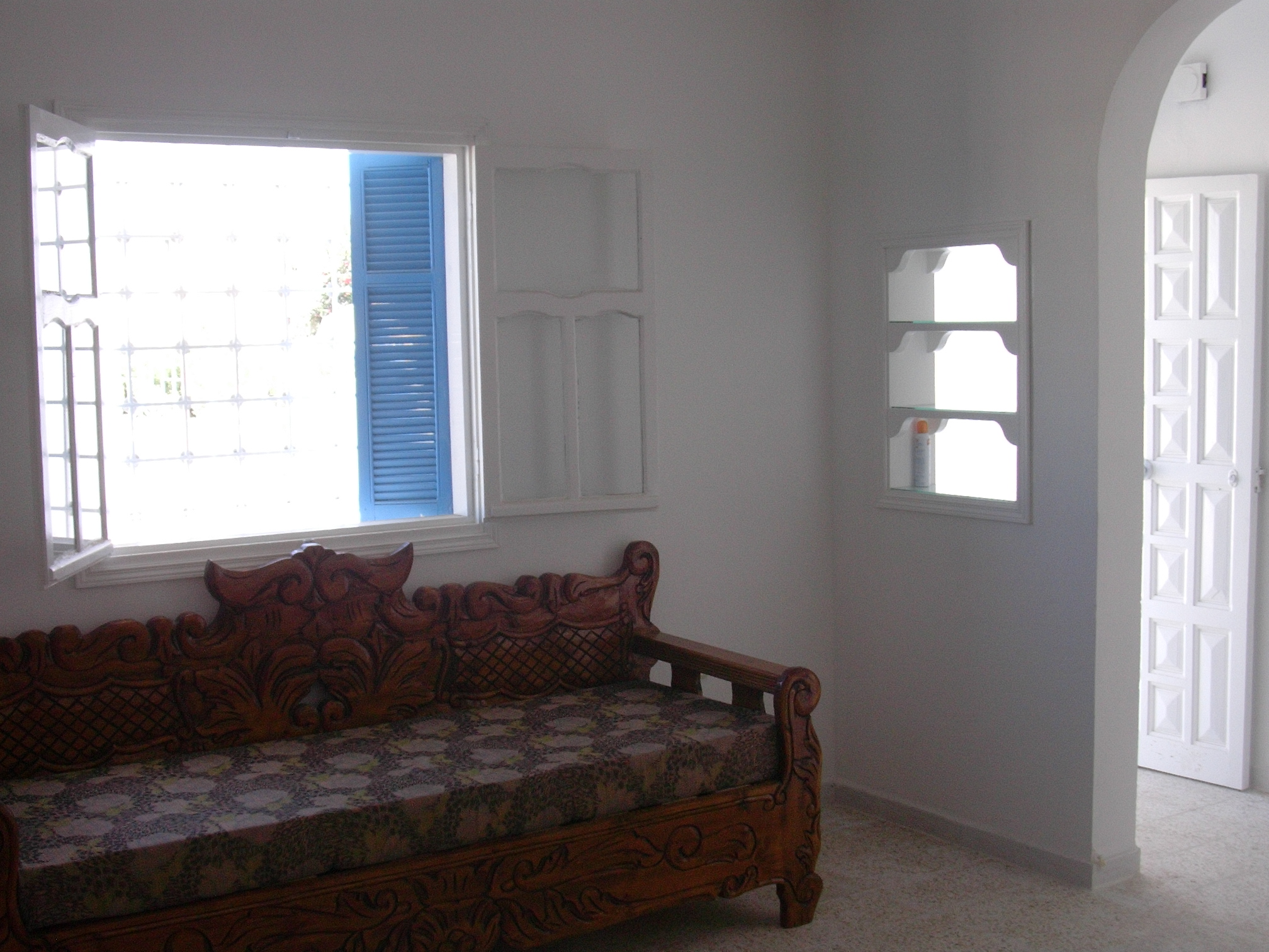 Djerba - Midoun&nbsp;Zone Hoteliere&nbsp;Location&nbsp;Surfaces&nbsp;Usage bureautique sur boulevard principal