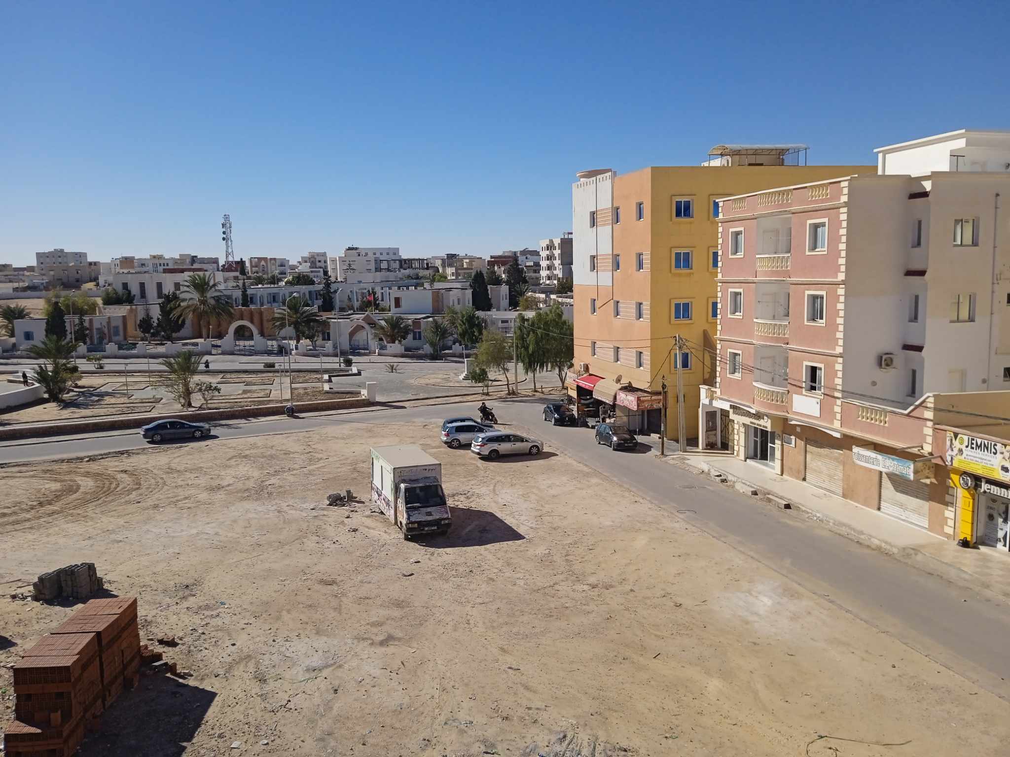 Djerba - Midoun&nbsp;Zone Hoteliere&nbsp;Terrain&nbsp;Terrain nu&nbsp;En plein centre campus universitaire de gabes