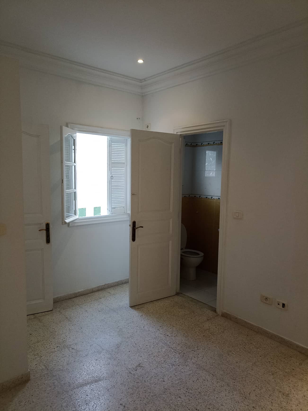 La Soukra&nbsp;Borj Louzir&nbsp;Location&nbsp;Appart. 1 pi�ce&nbsp;Appartement