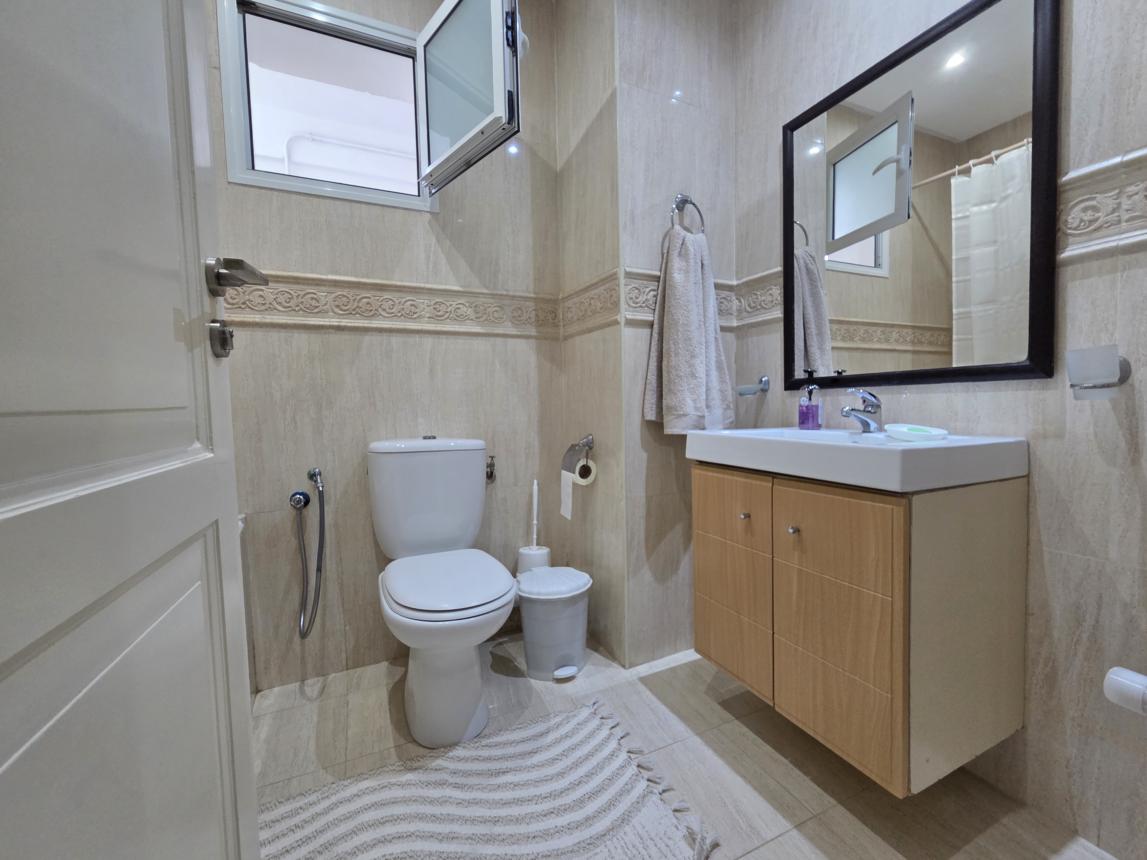 Ain Zaghouan&nbsp;Ain Zaghouan&nbsp;Location&nbsp;Appart. 3 pi�ces&nbsp;Sup app meubl� s2 lumineux ain zaghouan nord