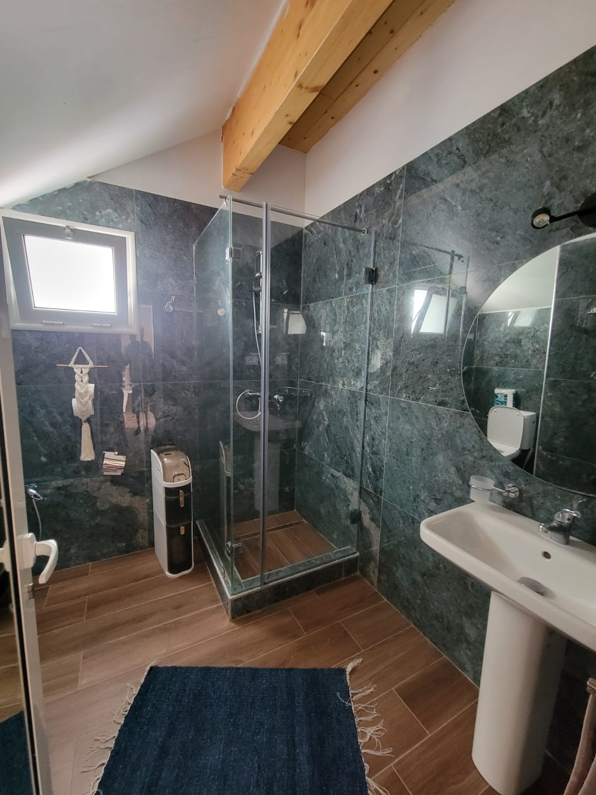 Bizerte Nord&nbsp;Cite El Korniche 1&nbsp;Location&nbsp;Appart. 3 pi�ces&nbsp;Chalet meubl� avec piscine