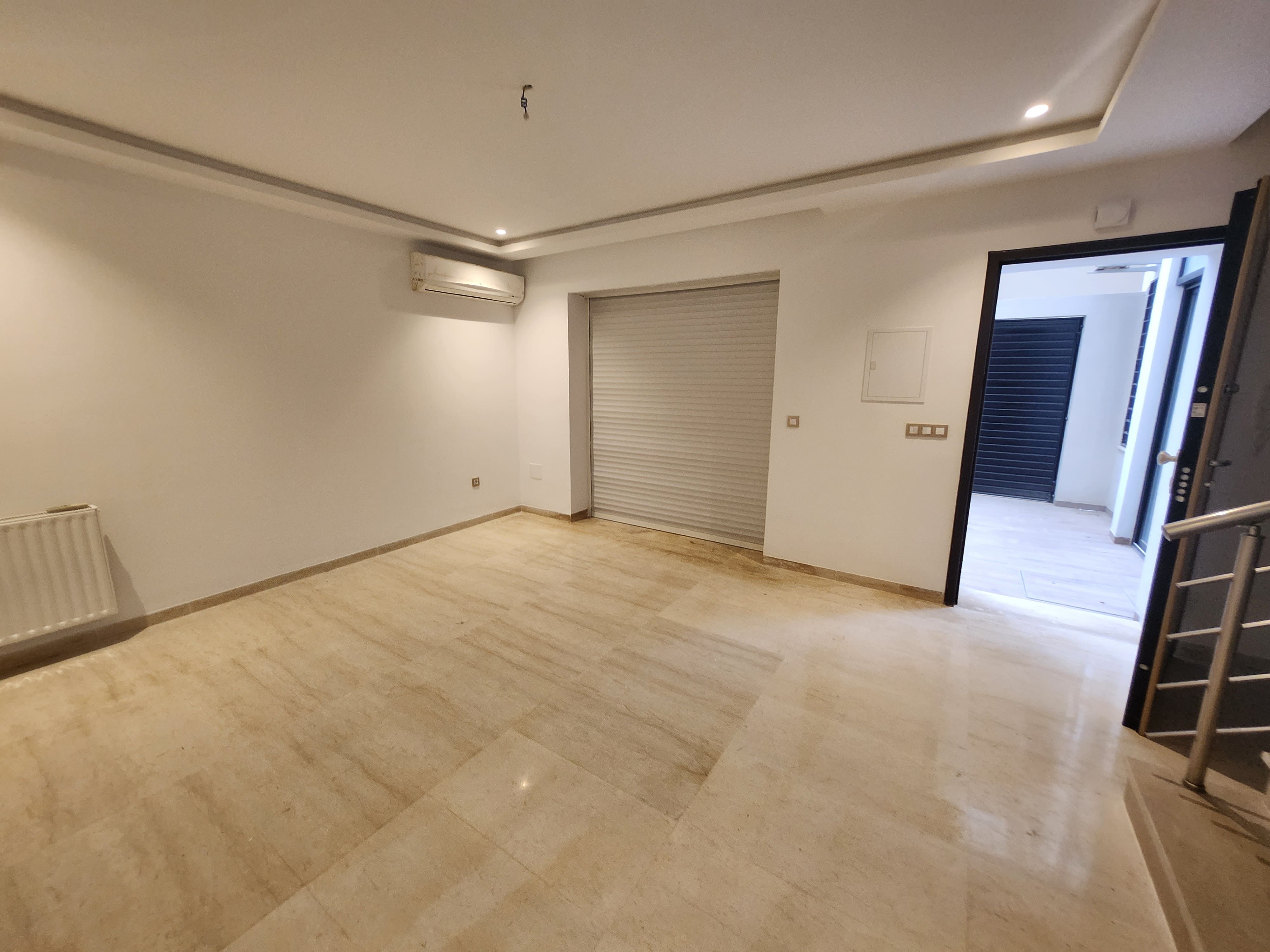 La Marsa&nbsp;Cite Bhar Lazreg&nbsp;Location&nbsp;Appart. 3 pi�ces&nbsp;Duplex s2 neuf r�sopera garden carrefour marsa