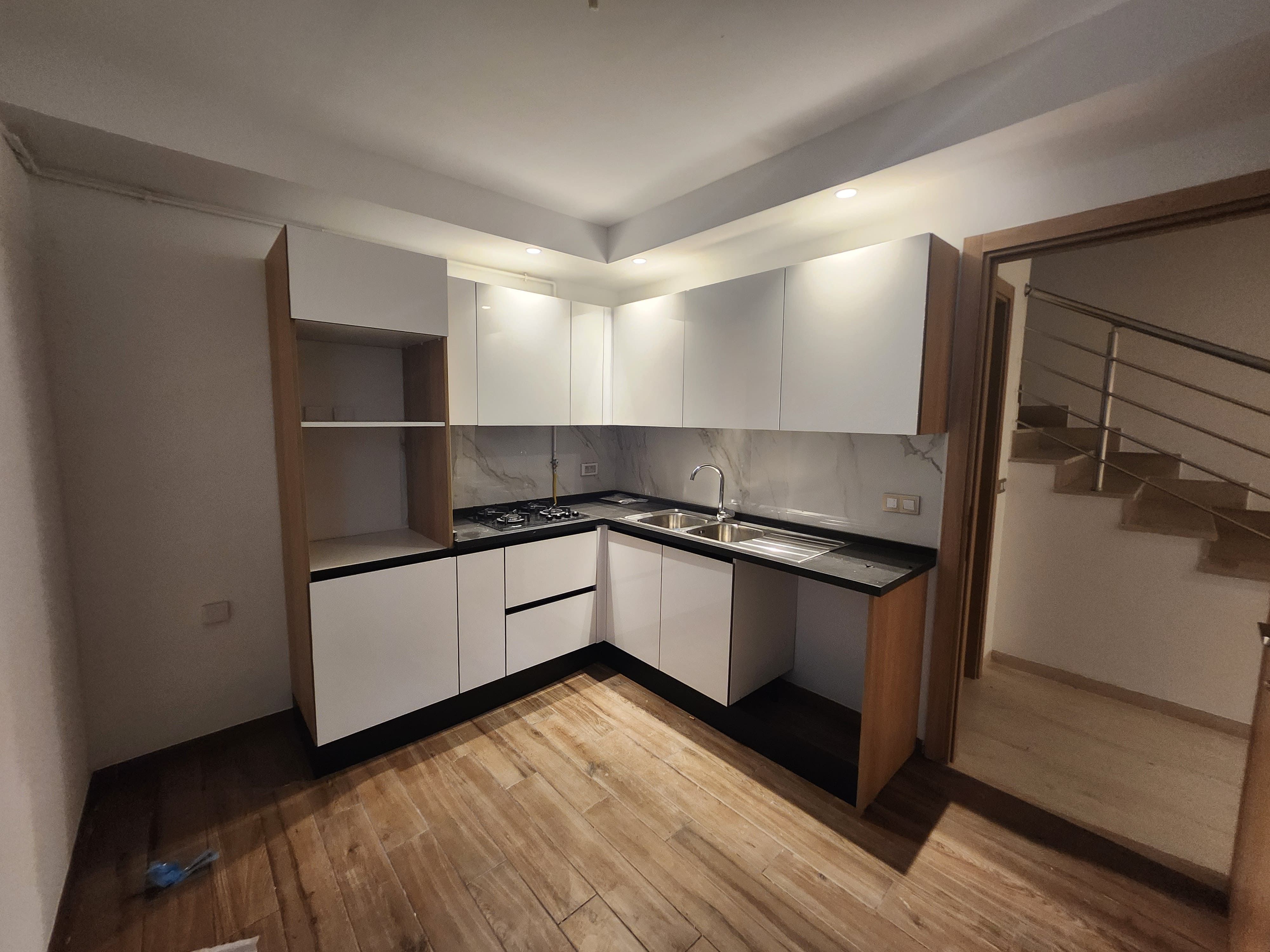La Marsa&nbsp;Cite Bhar Lazreg&nbsp;Location&nbsp;Appart. 3 pi�ces&nbsp;Duplex s2 neuf r�sopera garden carrefour marsa