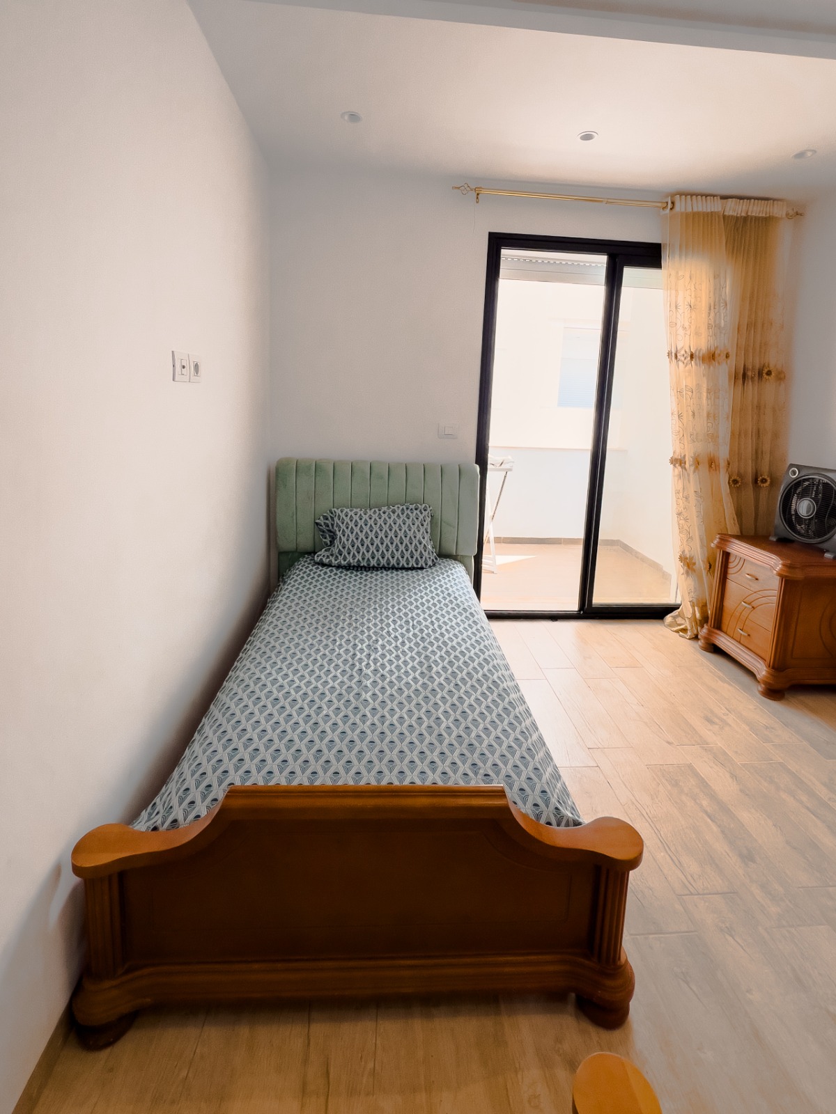 Hammam El Ghezaz&nbsp;Hammam El Ghezaz&nbsp;Location vacances&nbsp;Appart. 3 pi�ces&nbsp;Magnifique appartement  a 100 m de la plage