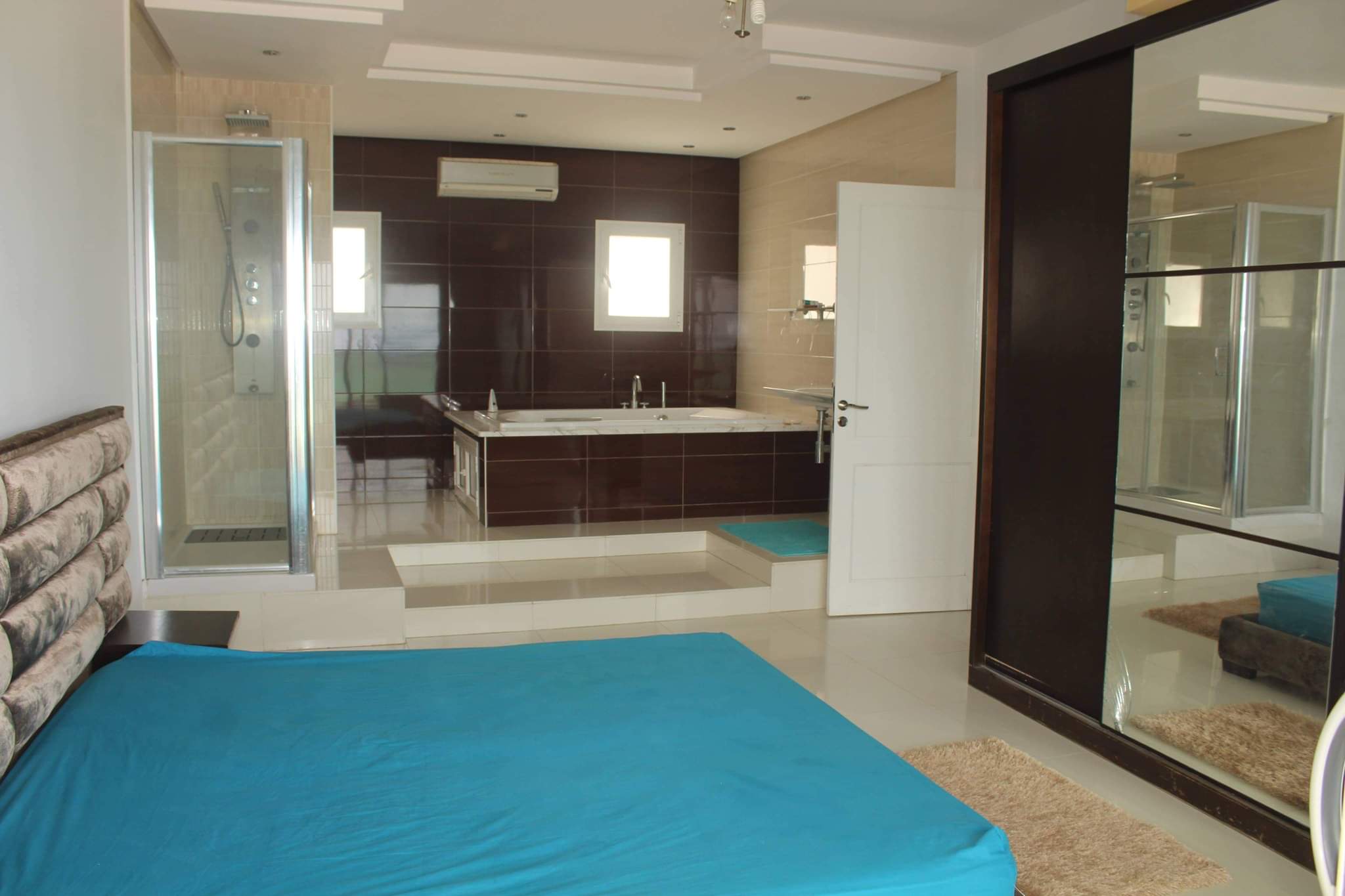 Kelibia&nbsp;Kelibia&nbsp;Location vacances&nbsp;Appart. 3 pi�ces&nbsp;Luxueux appartement pieds dans leau