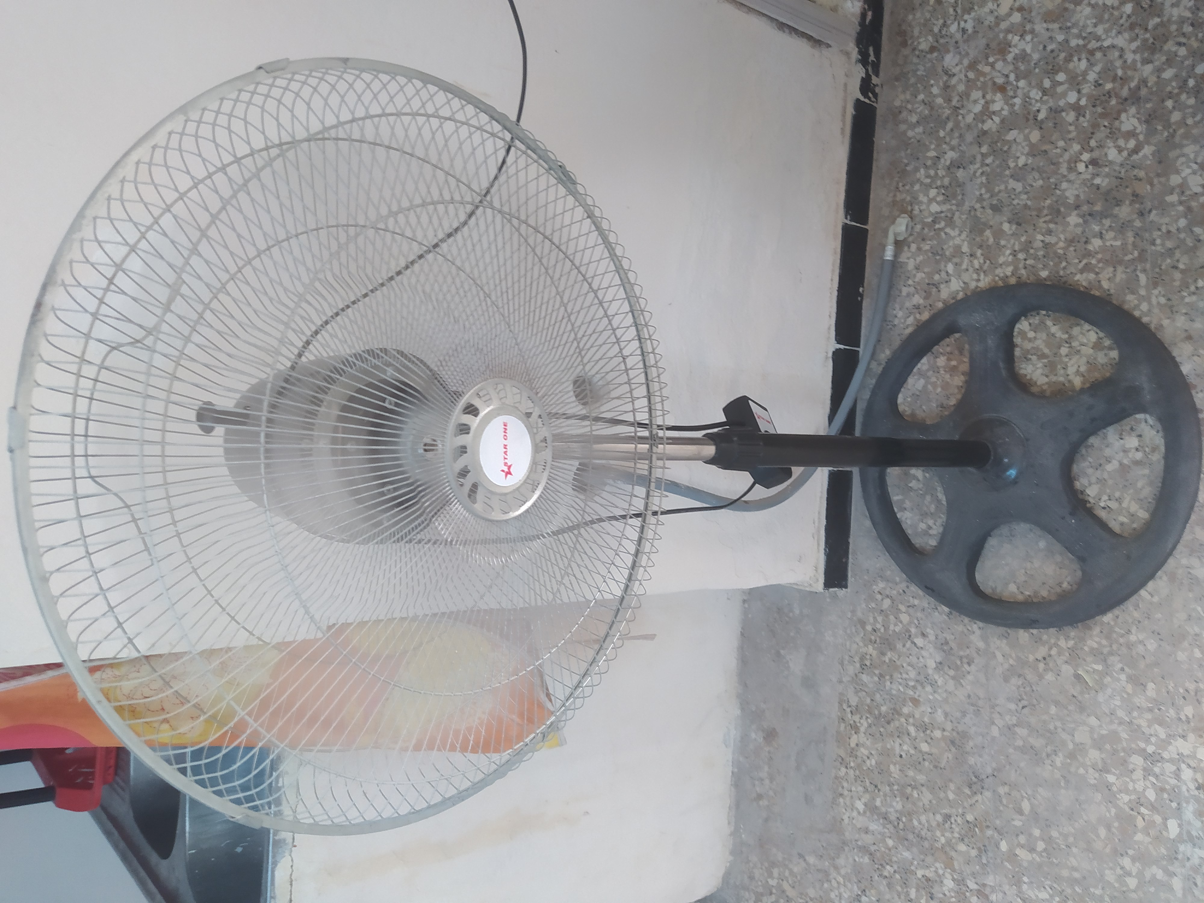 Ettahrir&nbsp;Cite Essadik&nbsp;Autre&nbsp;Autre&nbsp;Divers ventilateurs