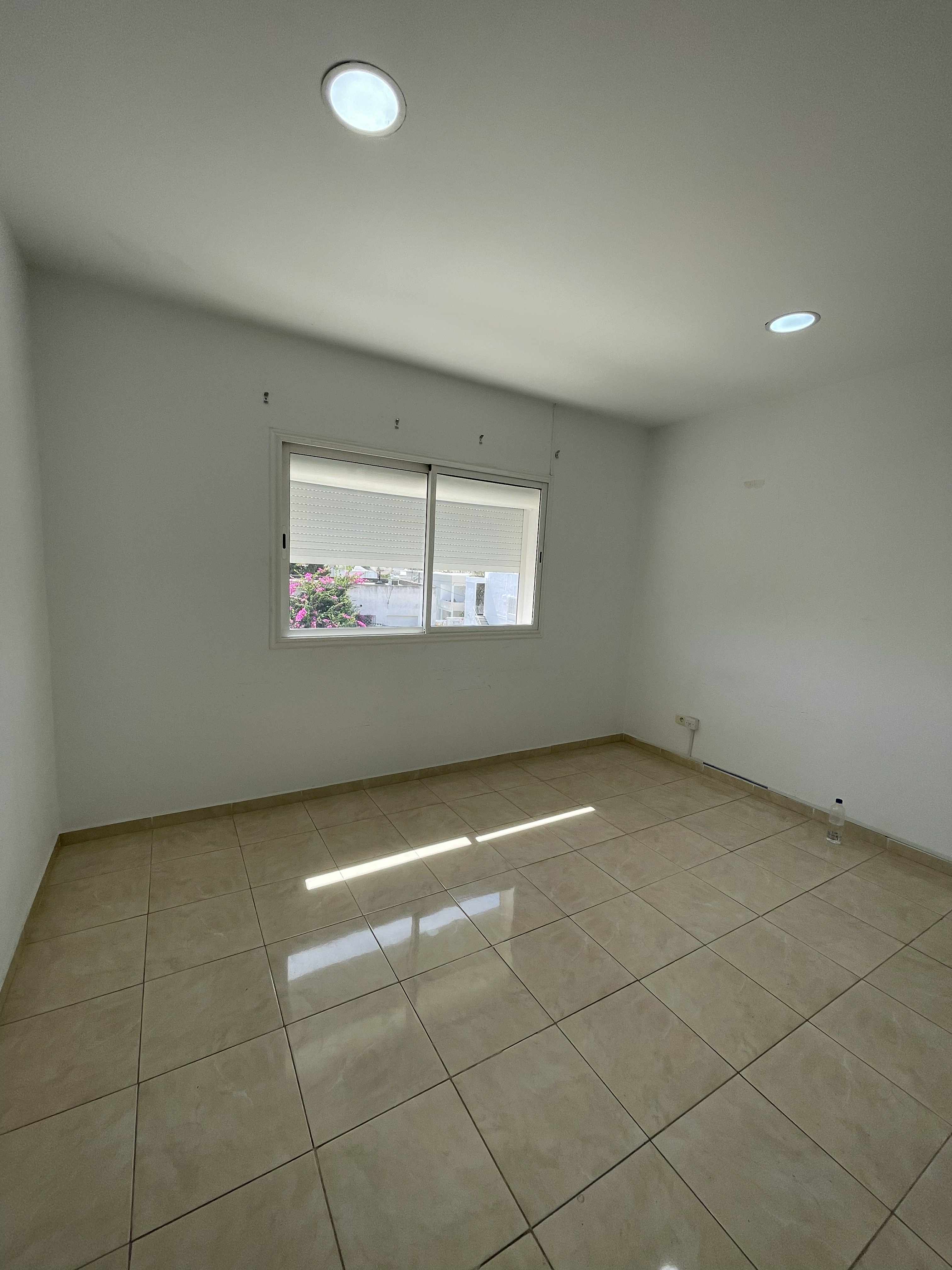 Cite El Khadra&nbsp;Cite Jardins&nbsp;Bureaux & Commerces&nbsp;Bureau&nbsp;Bureau s3 � alain savary