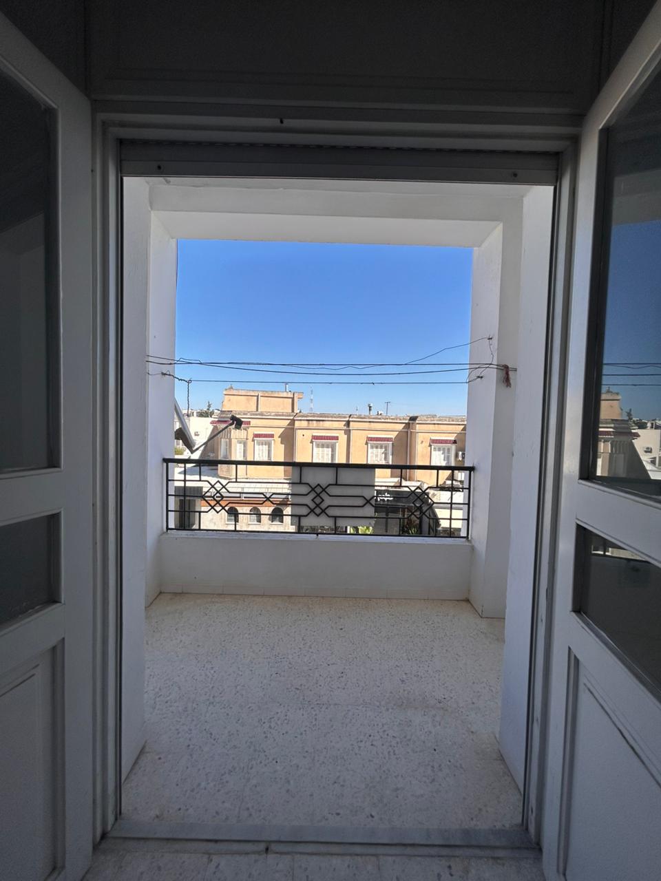 Ariana Ville&nbsp;Ariana&nbsp;Vente&nbsp;Appart. 3 pi�ces&nbsp;Appartement spacieux et calme � ariana essoghra