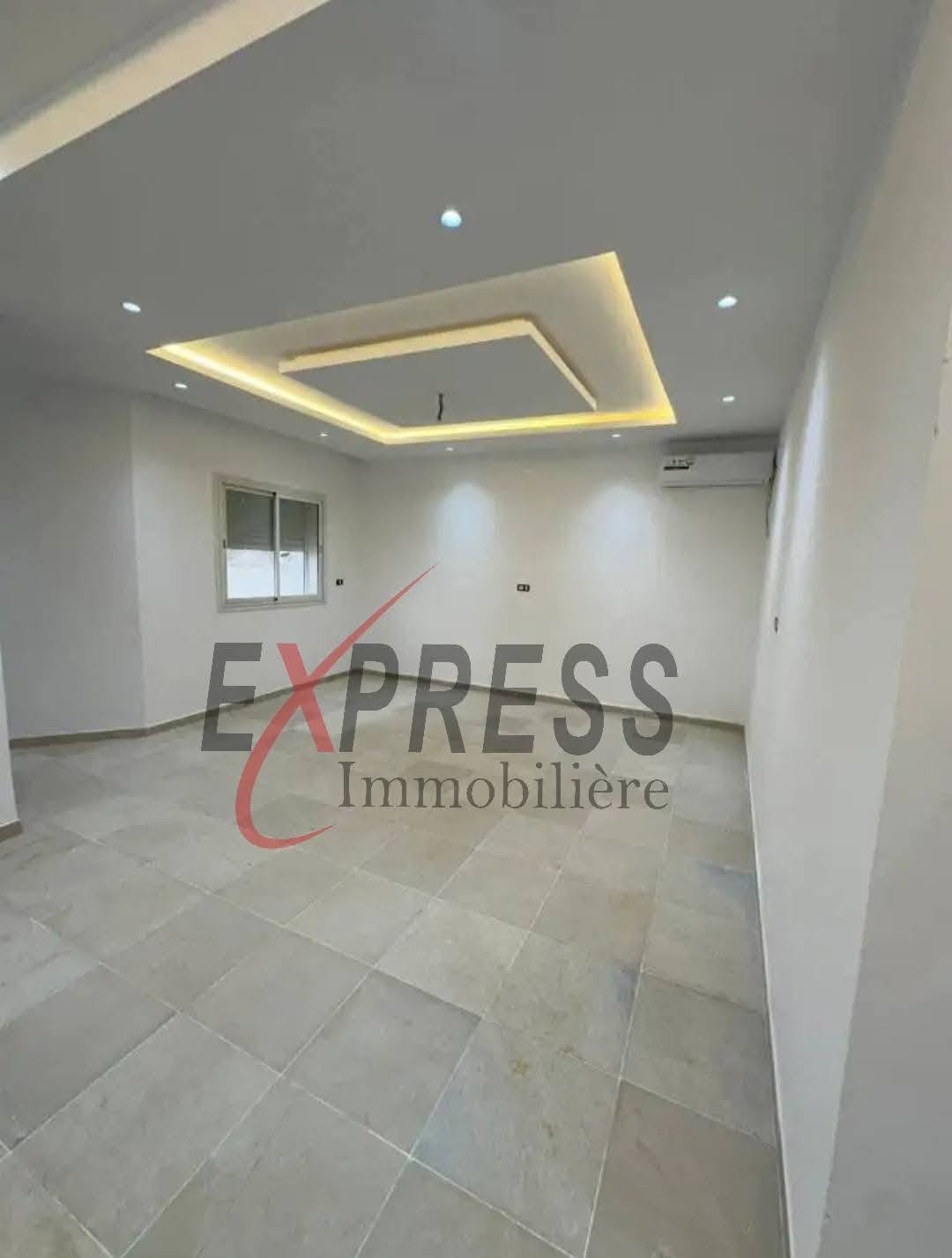 Ariana Ville&nbsp;Borj El Baccouche&nbsp;Location&nbsp;Appart. 4 pi�ces&nbsp;Un �tage d'une villa s3 haut standing