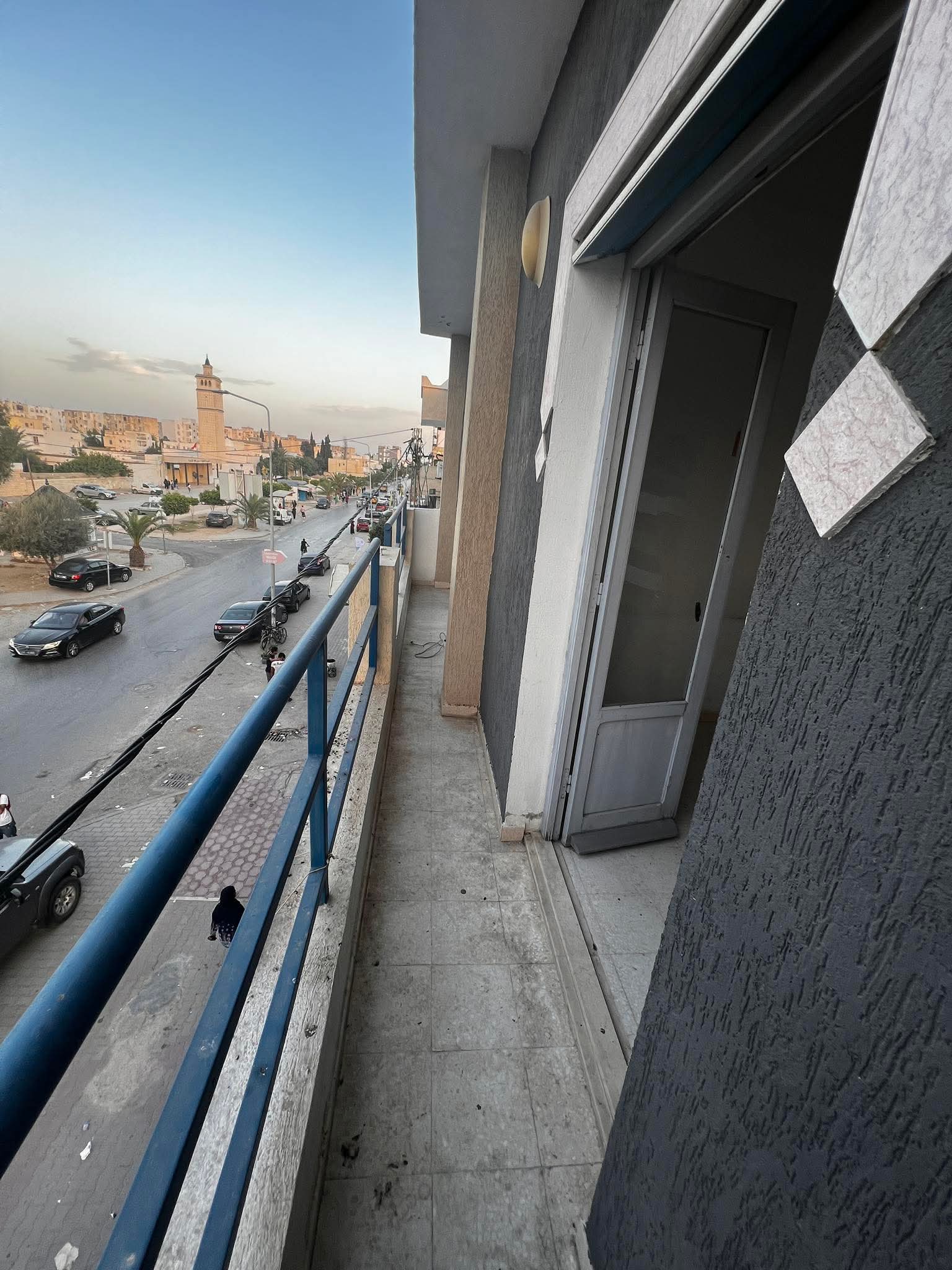 Ezzahra&nbsp;Ezzahra&nbsp;Location&nbsp;Appart. 1 pi�ce&nbsp;Bureau � ezzahra lyc�e