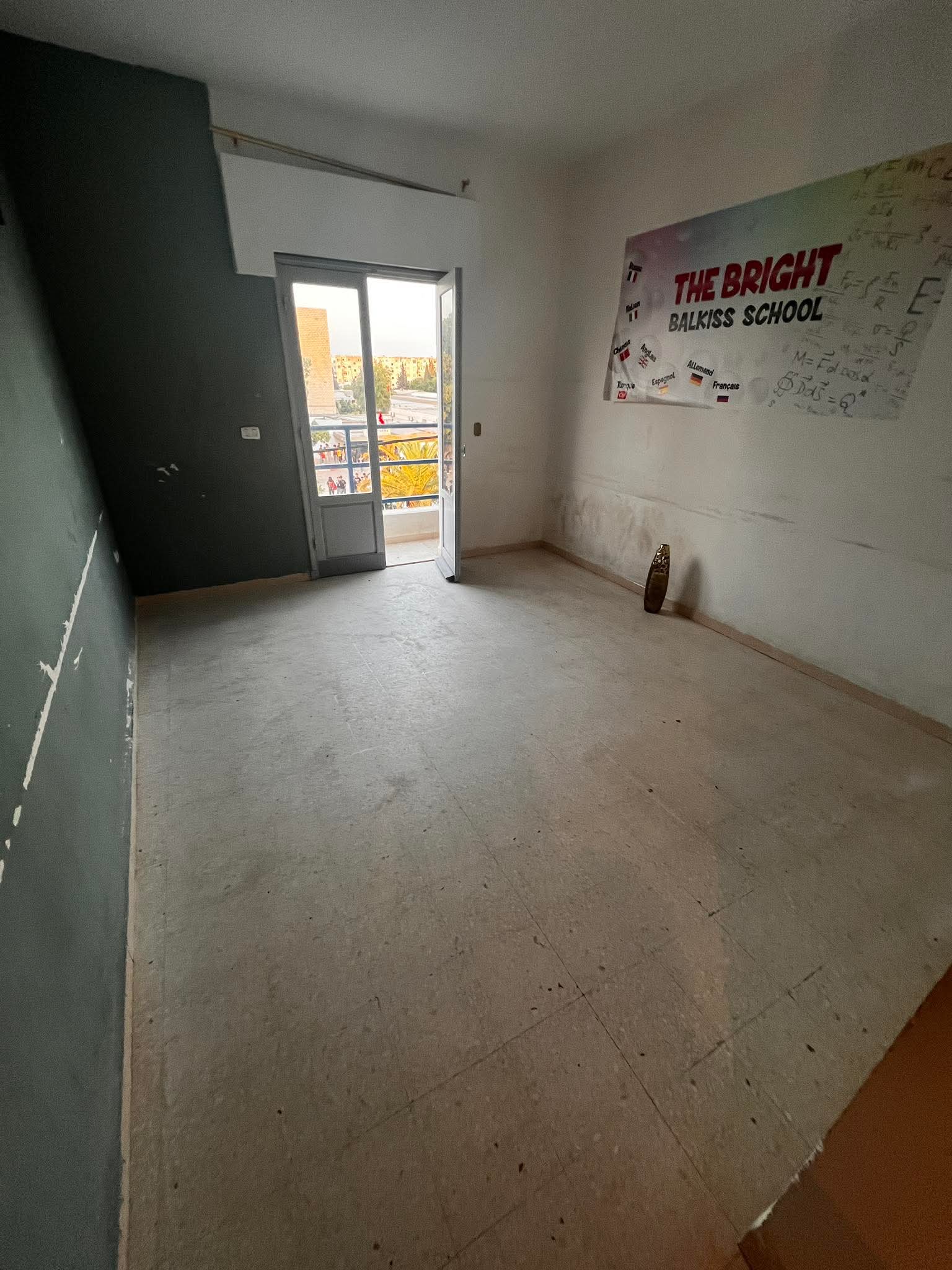 Ezzahra&nbsp;Ezzahra&nbsp;Location&nbsp;Appart. 1 pi�ce&nbsp;Bureau � ezzahra lyc�e