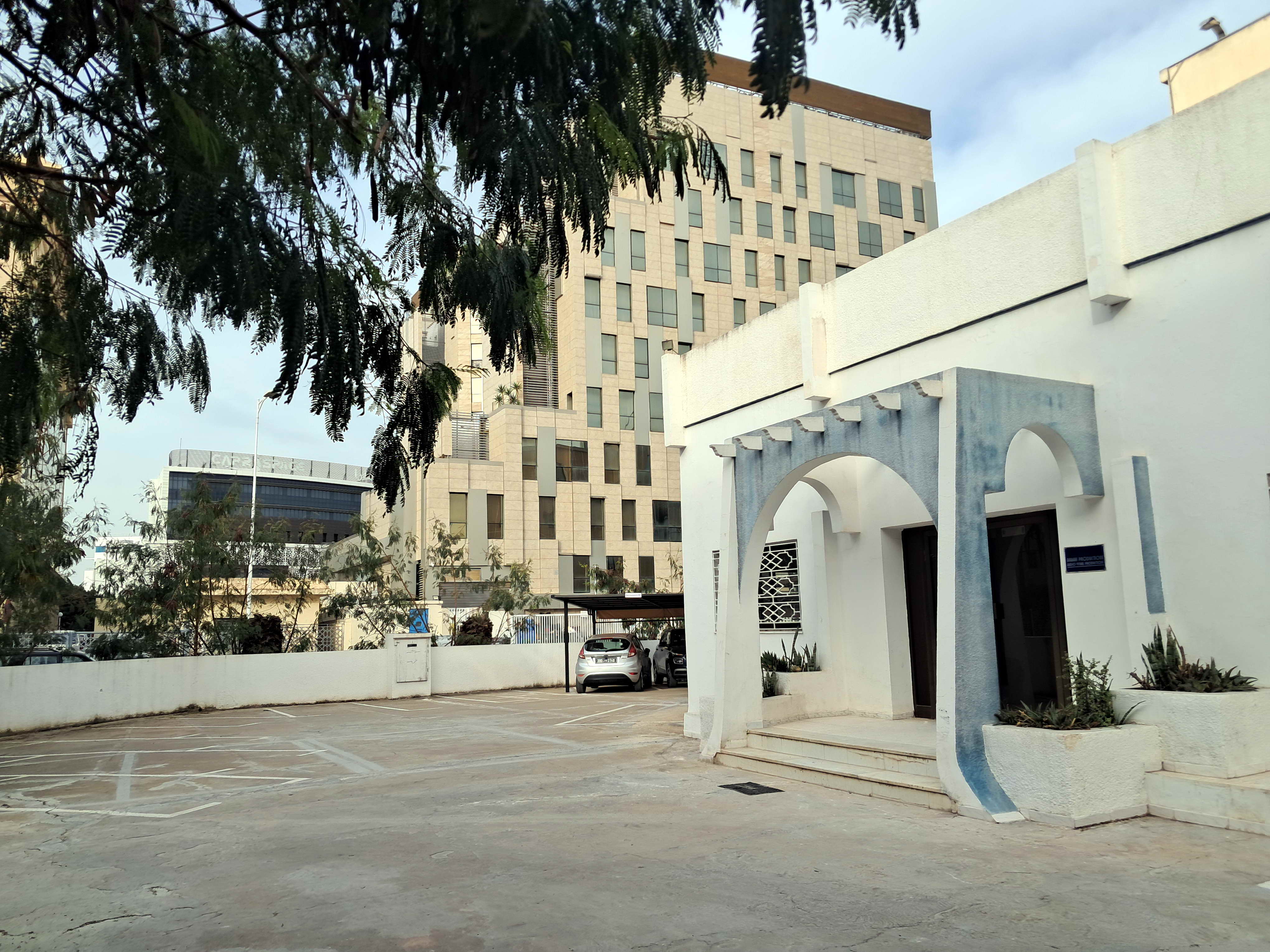 Cite El Khadra&nbsp;Zone urbaine nord&nbsp;Location&nbsp;Appart. 5 pi�ces+&nbsp;Si�ge administratif ind�pendant centre urbain nord