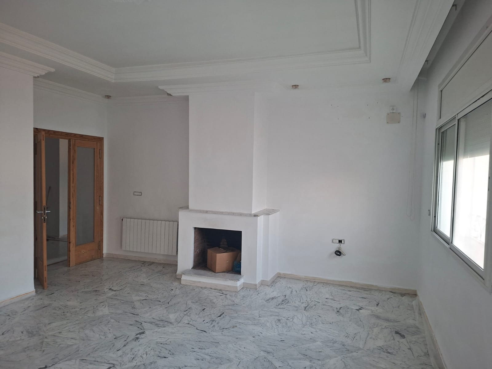 Mnihla&nbsp;Jardins d'el Menzah&nbsp;Location&nbsp;Appart. 4 pi�ces&nbsp;Etage de villa a jardin d'el menzah 1