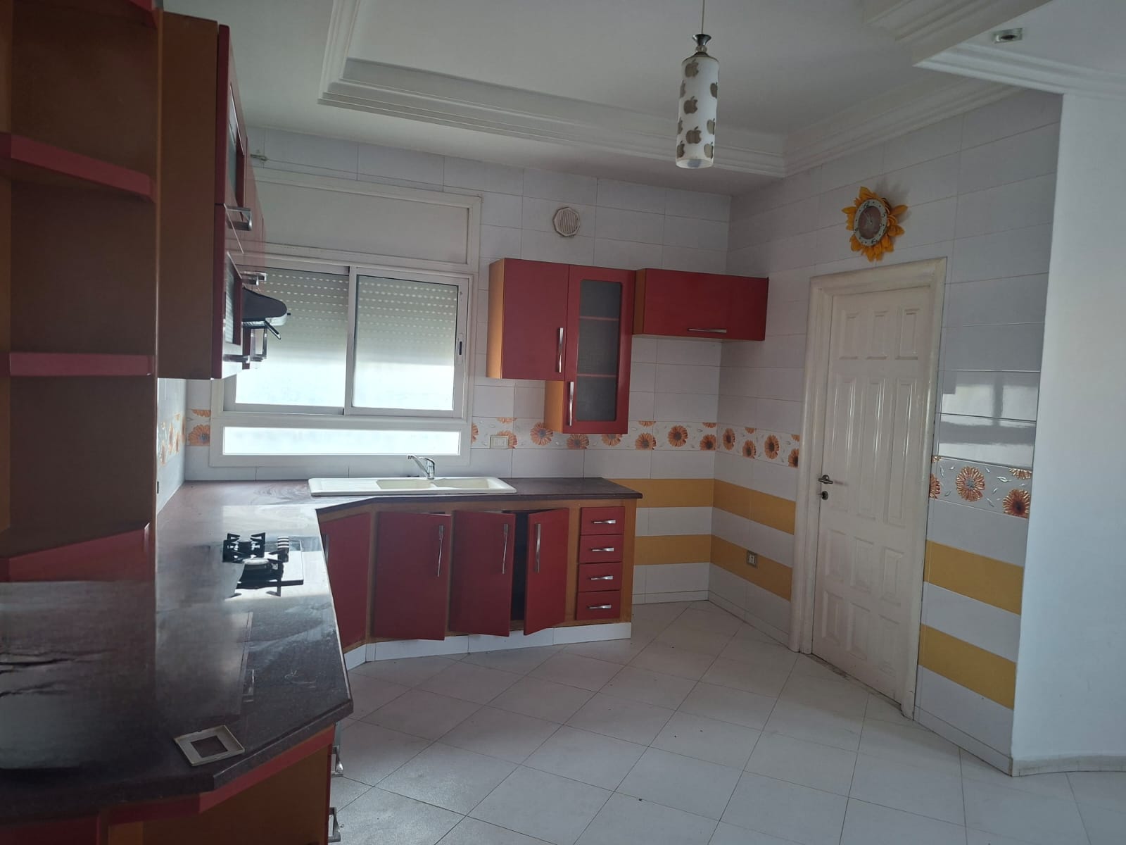 Mnihla&nbsp;Jardins d'el Menzah&nbsp;Location&nbsp;Appart. 4 pi�ces&nbsp;Etage de villa a jardin d'el menzah 1