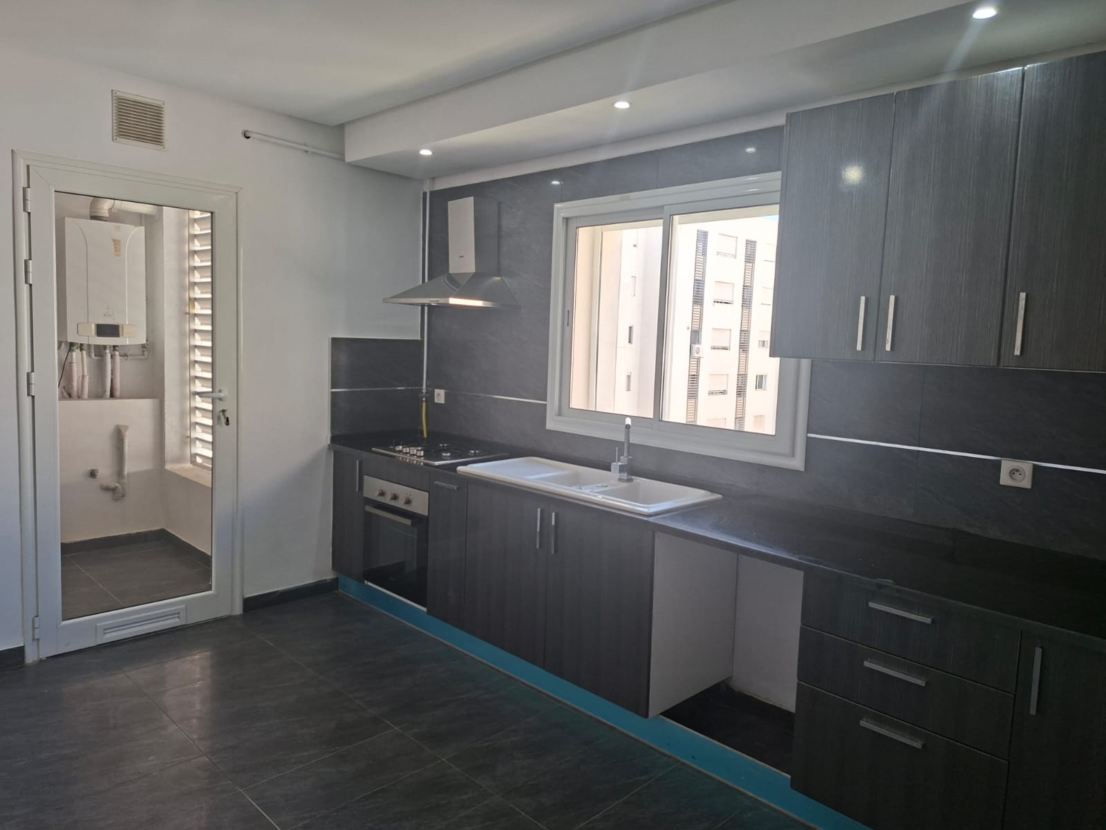 Ain Zaghouan&nbsp;Jardins de Carthage&nbsp;Location&nbsp;Appart. 5 pi�ces+&nbsp;Appart s plus 4 hs aux jardin de carthage