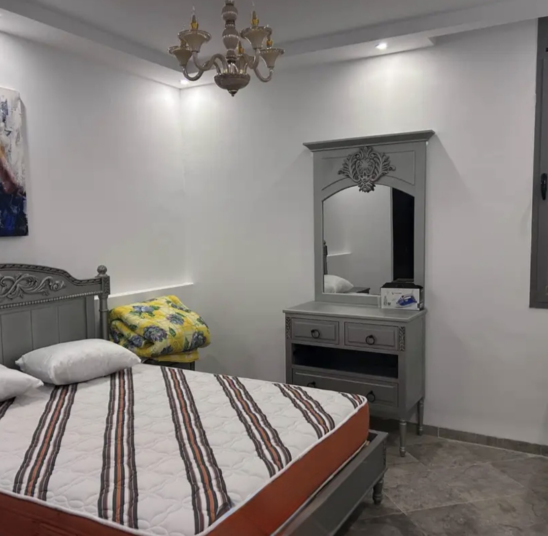Mnihla&nbsp;Jardins d'el Menzah&nbsp;Location&nbsp;Appart. 2 pi�ces&nbsp;Appartement s plus 1 meubl� � jardin d'el menzah