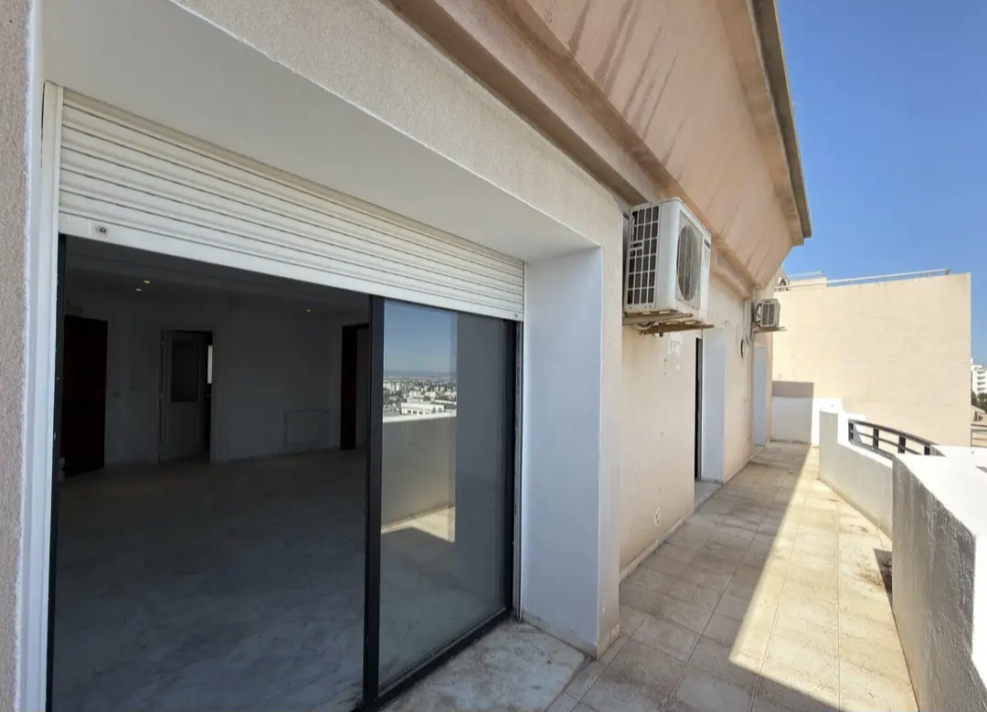 Ariana Ville&nbsp;Cite Ennasr 2&nbsp;Location&nbsp;Appart. 4 pi�ces&nbsp;Appartement s plus 3 a ennasr 2