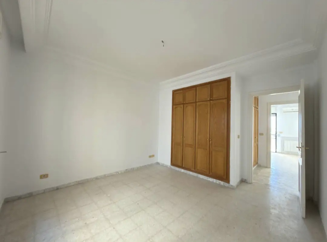 Ariana Ville&nbsp;Cite Ennasr 2&nbsp;Location&nbsp;Appart. 4 pi�ces&nbsp;Appartement s plus 3 a ennasr 2