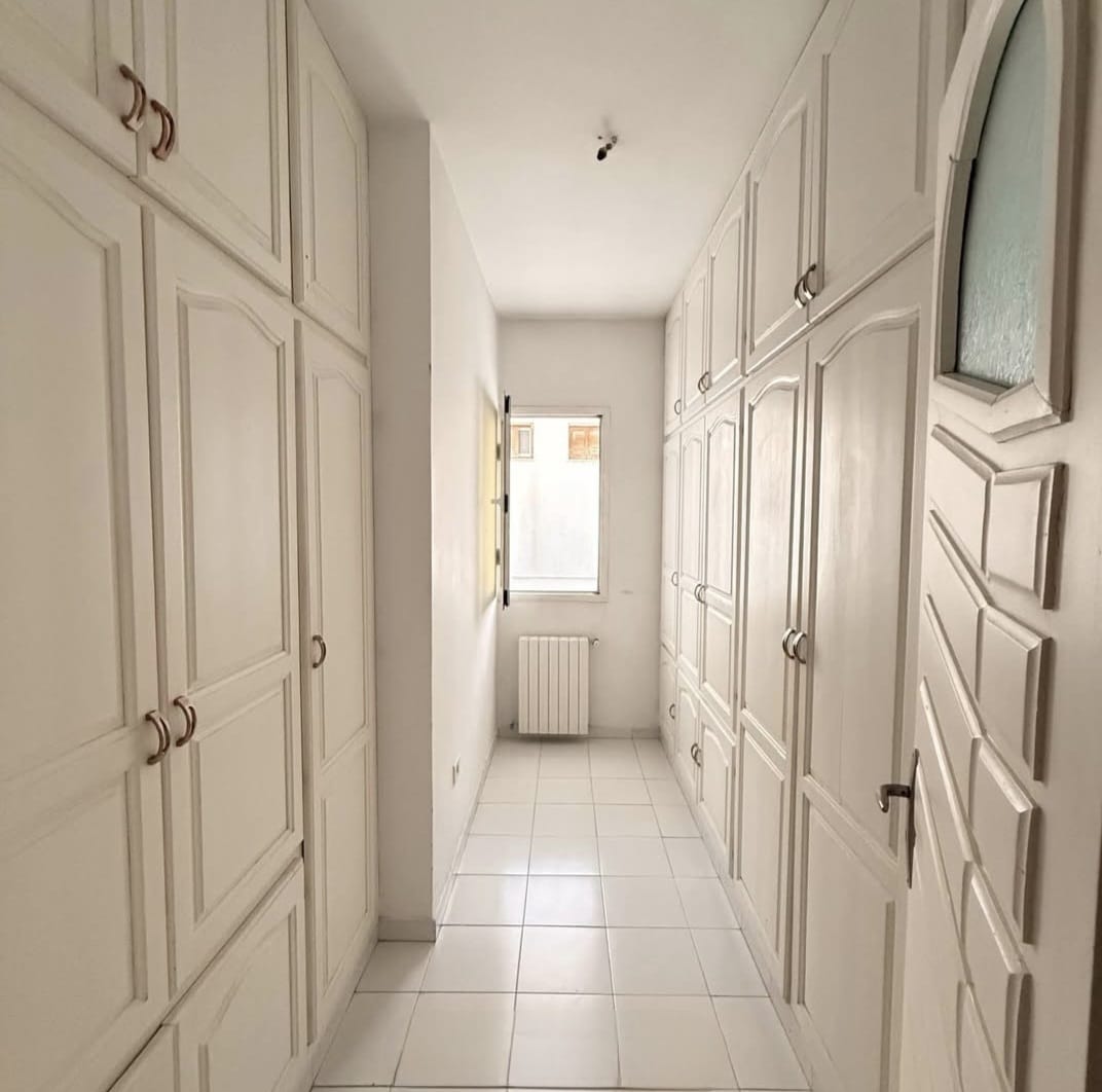 Ariana Ville&nbsp;Cite Ennasr 2&nbsp;Location&nbsp;Maisons&nbsp;Etage de villa s plus 3 � ennaser