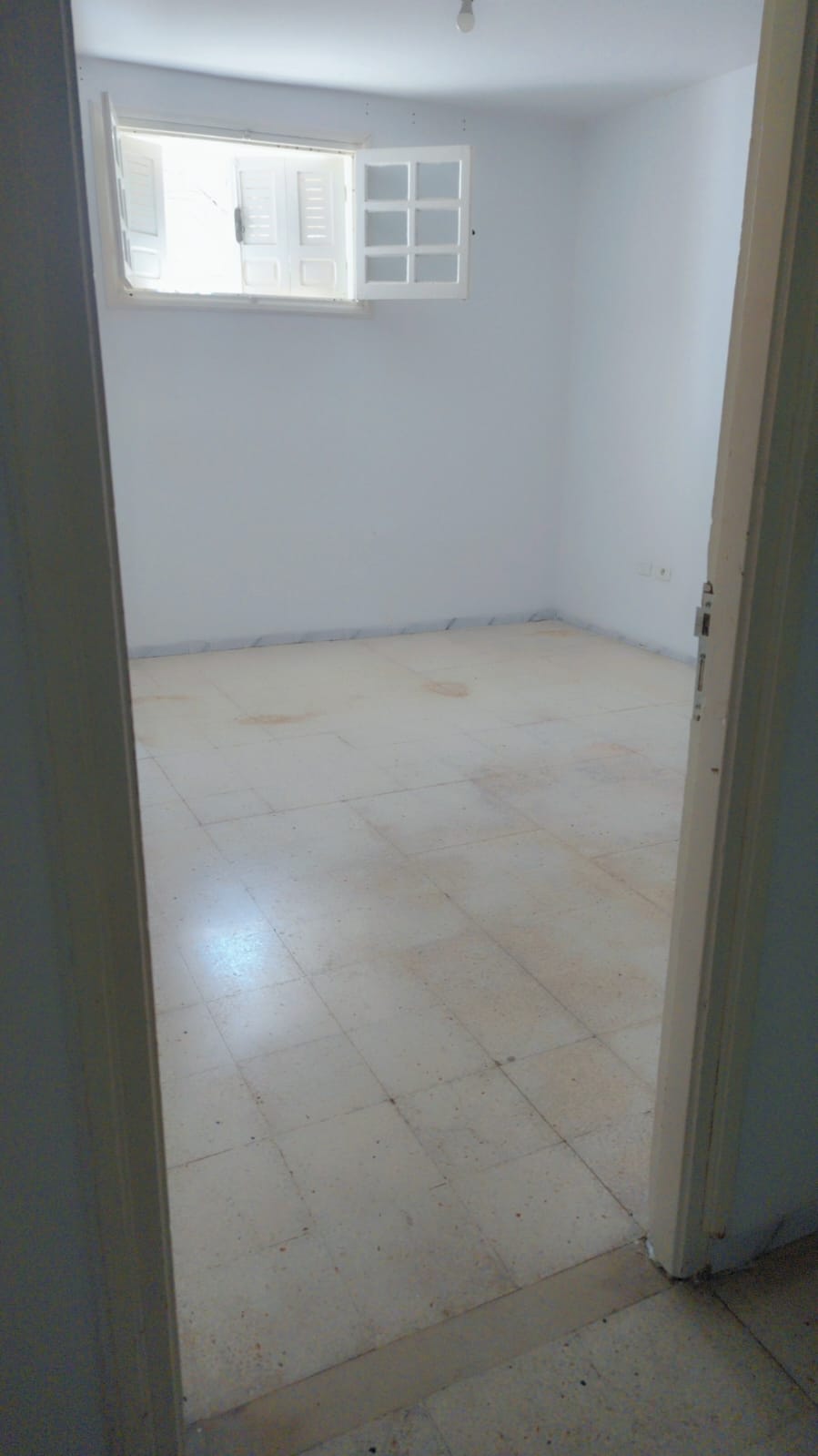 Ariana Ville&nbsp;Riadh Landlous&nbsp;Location&nbsp;Appart. 2 pi�ces&nbsp;S2 pour une famille