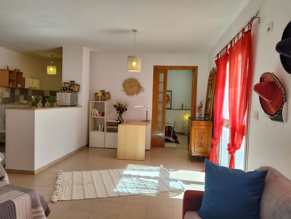 Mnihla&nbsp;Jardins d'el Menzah&nbsp;Location&nbsp;Appart. 2 pi�ces&nbsp;Joli studio bien meubl� jardins d'el menzah 2