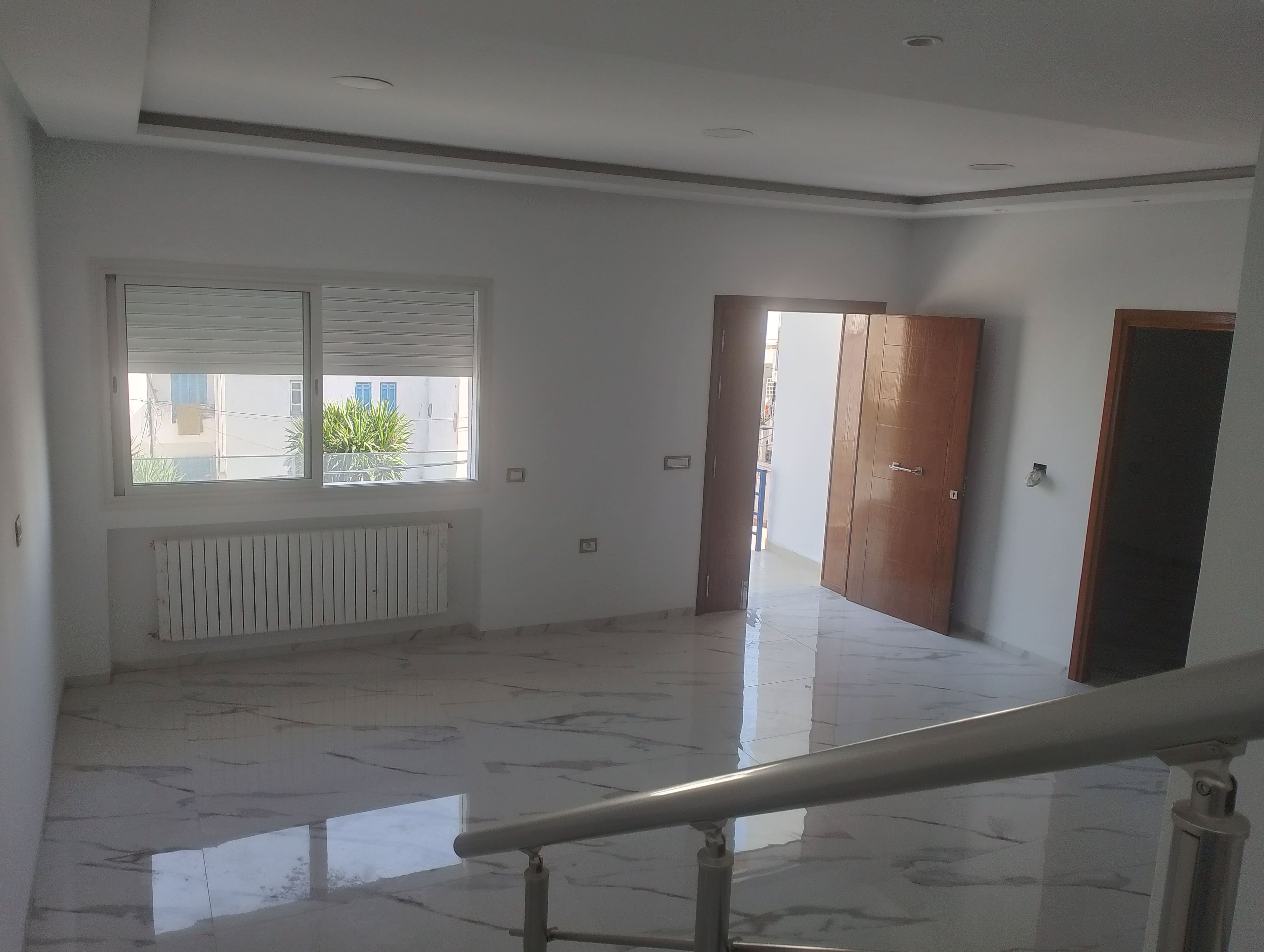 La Marsa&nbsp;Cite El Khalil&nbsp;Location&nbsp;Appart. 3 pi�ces&nbsp;Duplex niveau 2 neuf