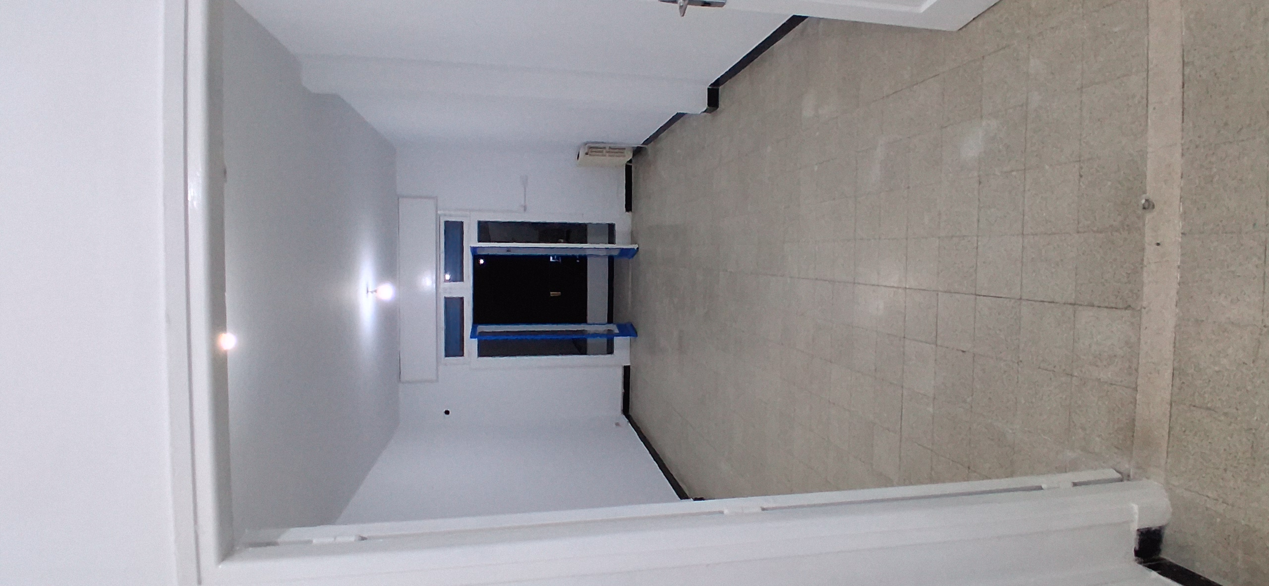 Bab Bhar&nbsp;Hedi Chaker&nbsp;Vente&nbsp;Appart. 2 pi�ces&nbsp;S plus 2 dans immeuble chic