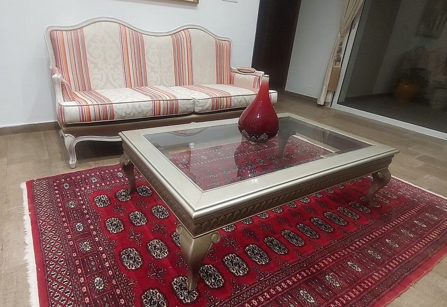 La Soukra&nbsp;Chotrana 2&nbsp;Salon - Salle � manger &nbsp;Canap�s&nbsp;Canap� et table
