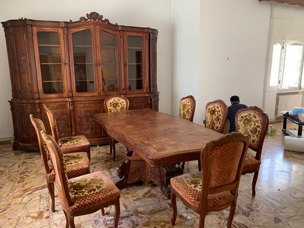 La Soukra&nbsp;Chotrana 2&nbsp;Salon - Salle � manger &nbsp;Salle � manger&nbsp;Salle � manger en bois massif noble