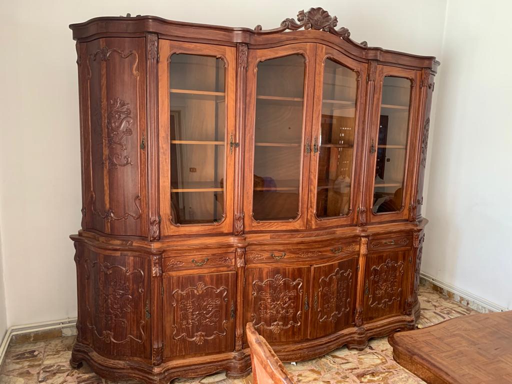 La Soukra&nbsp;Chotrana 2&nbsp;Salon - Salle � manger &nbsp;Salle � manger&nbsp;Salle � manger en bois massif noble