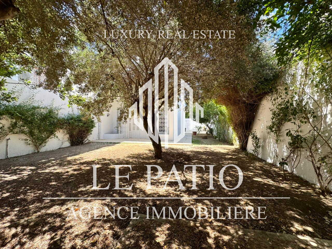 La Marsa&nbsp;Sidi Daoud&nbsp;Location&nbsp;Maisons&nbsp;Une grande villa s5 situ�e � sidi daoud la marsa