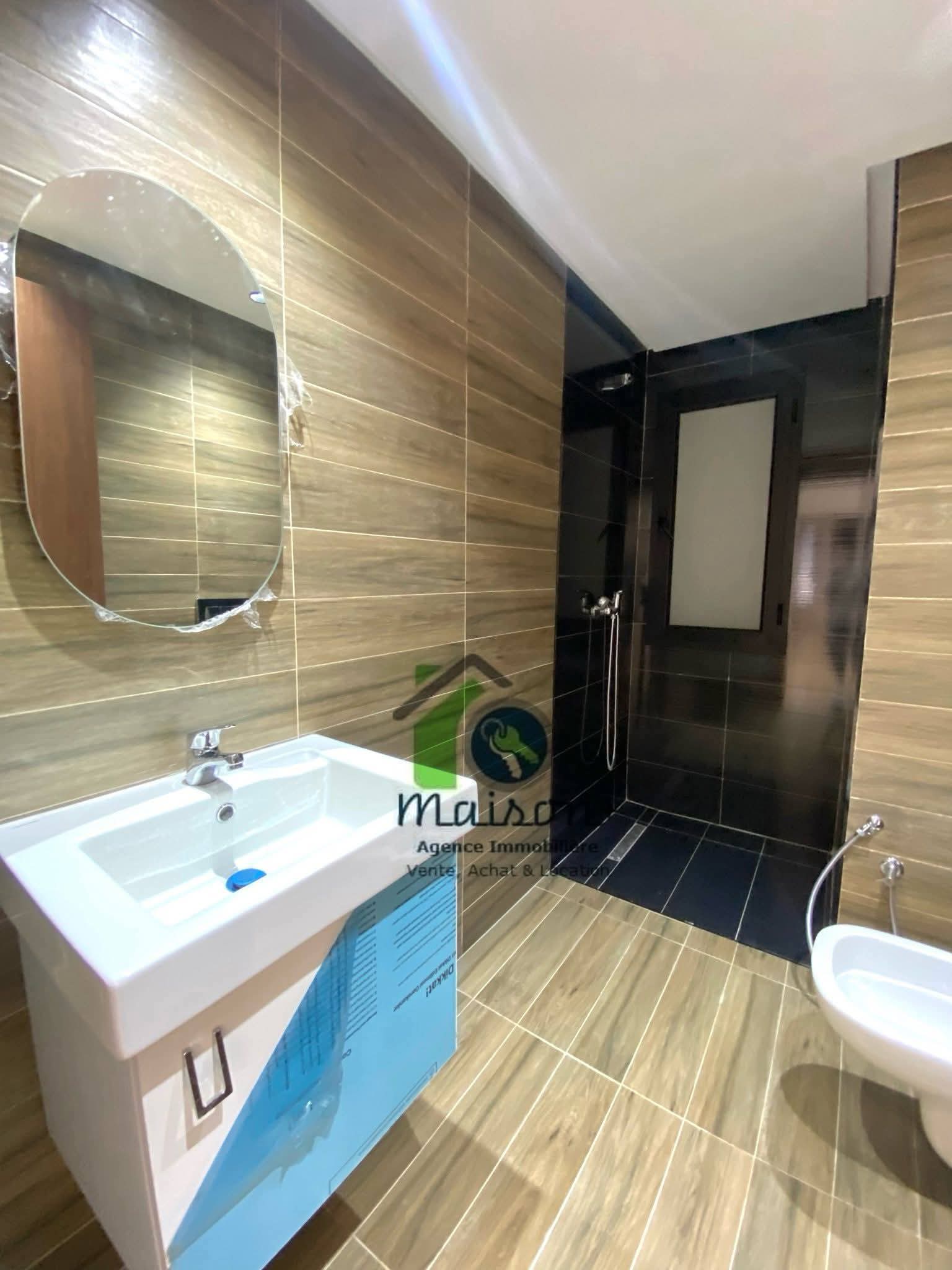 El Mourouj&nbsp;El Mourouj&nbsp;Location&nbsp;Appart. 3 pi�ces&nbsp;Spacieux appartement jamais habit�
