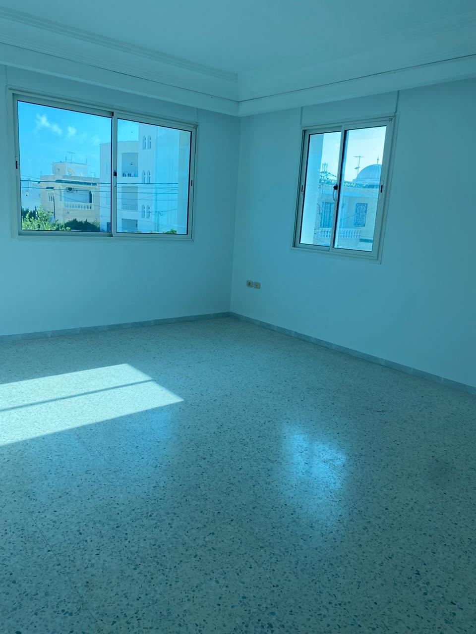 Sousse Ville&nbsp;Sousse&nbsp;Location&nbsp;Appart. 5 pi�ces+&nbsp;Etage s plus 4 � kh�zama est